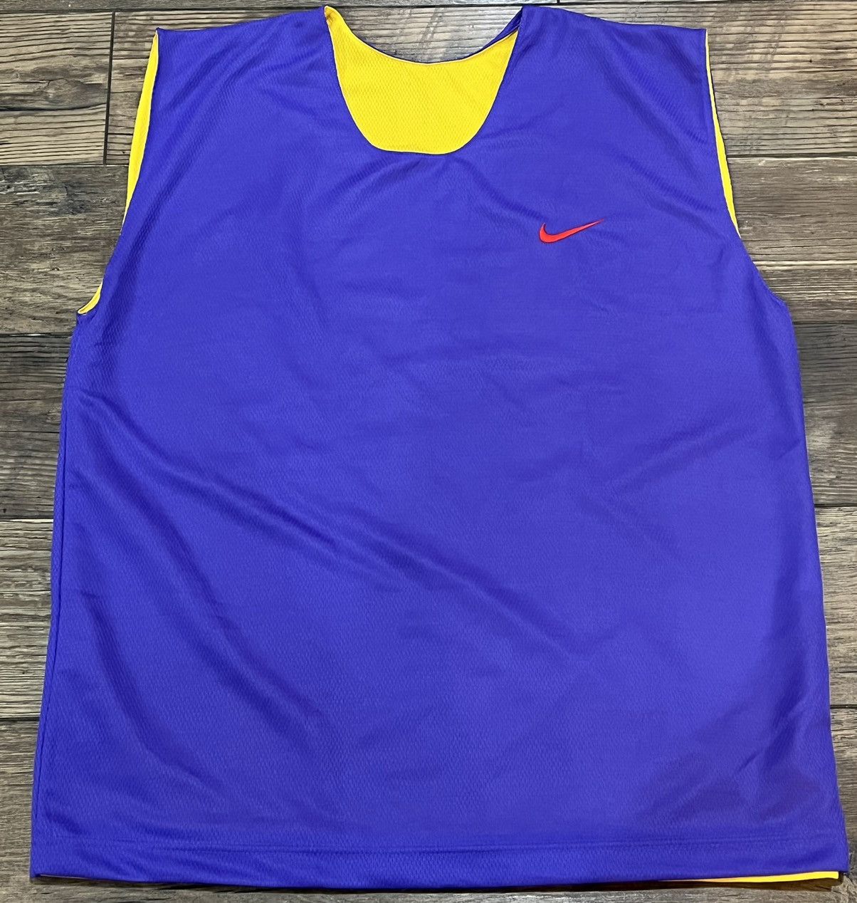 Vintage Retro 90’s - Reversible Nike Basketball Jersey - Size XXL Size US XXL / EU 58 / 5 - 1 Thumbnail