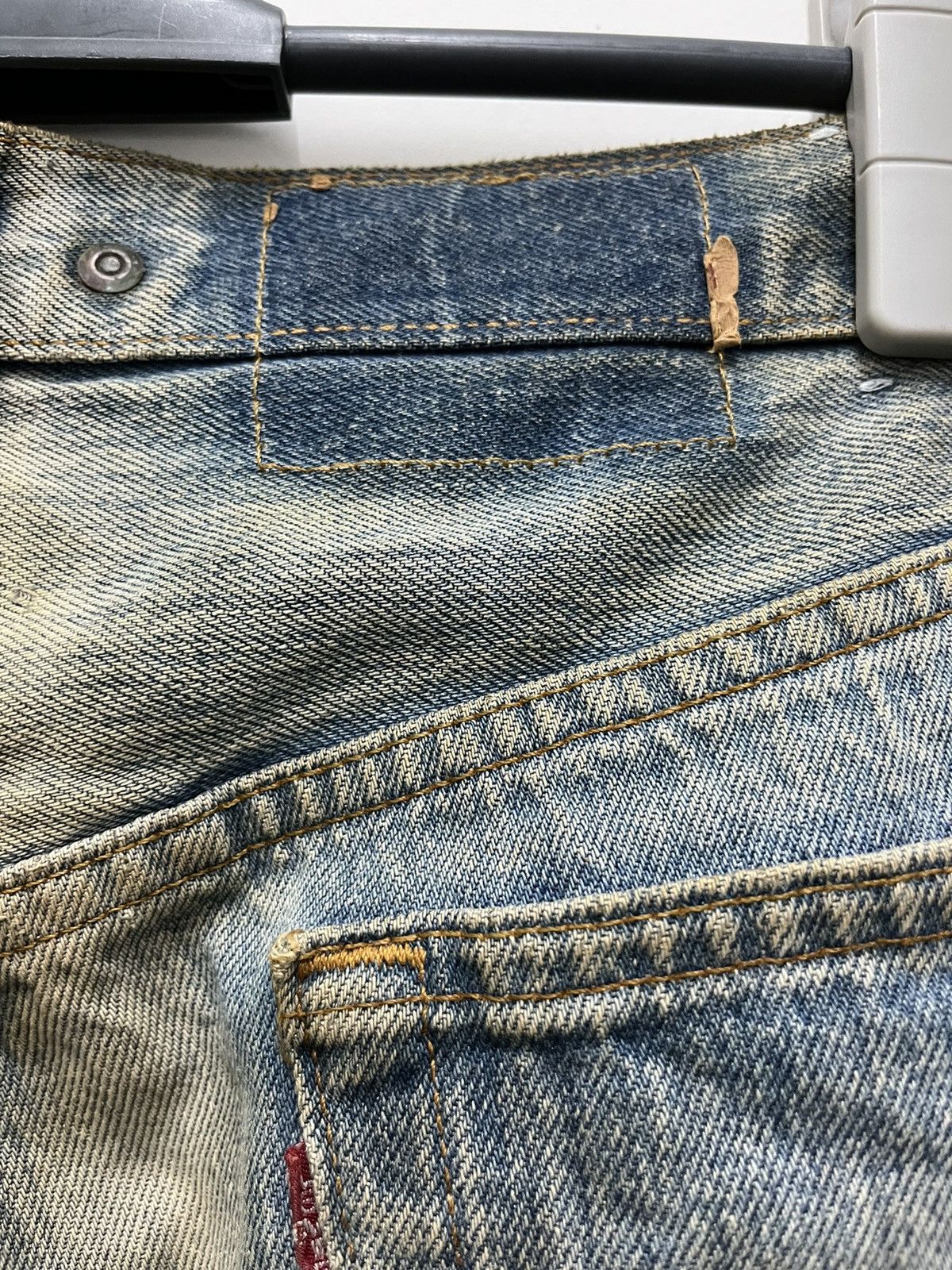 Levi's Vintage Levis 501 90s Distressed Sunfaded Denim Pants Size US 33 - 12 Thumbnail