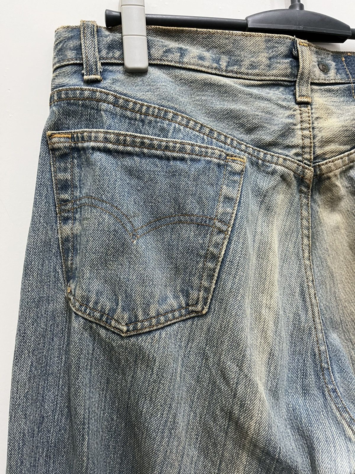 Levi's Vintage Levis 501 90s Distressed Sunfaded Denim Pants Size US 33 - 11 Thumbnail