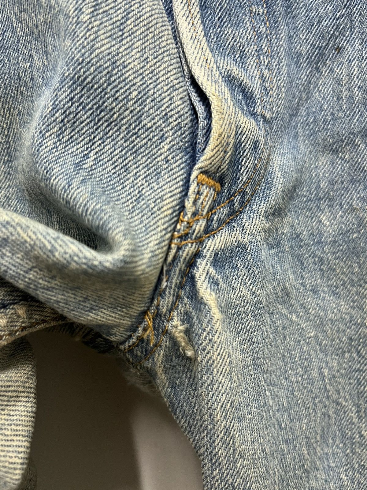 Levi's Vintage Levis 501 90s Distressed Sunfaded Denim Pants Size US 33 - 15 Thumbnail
