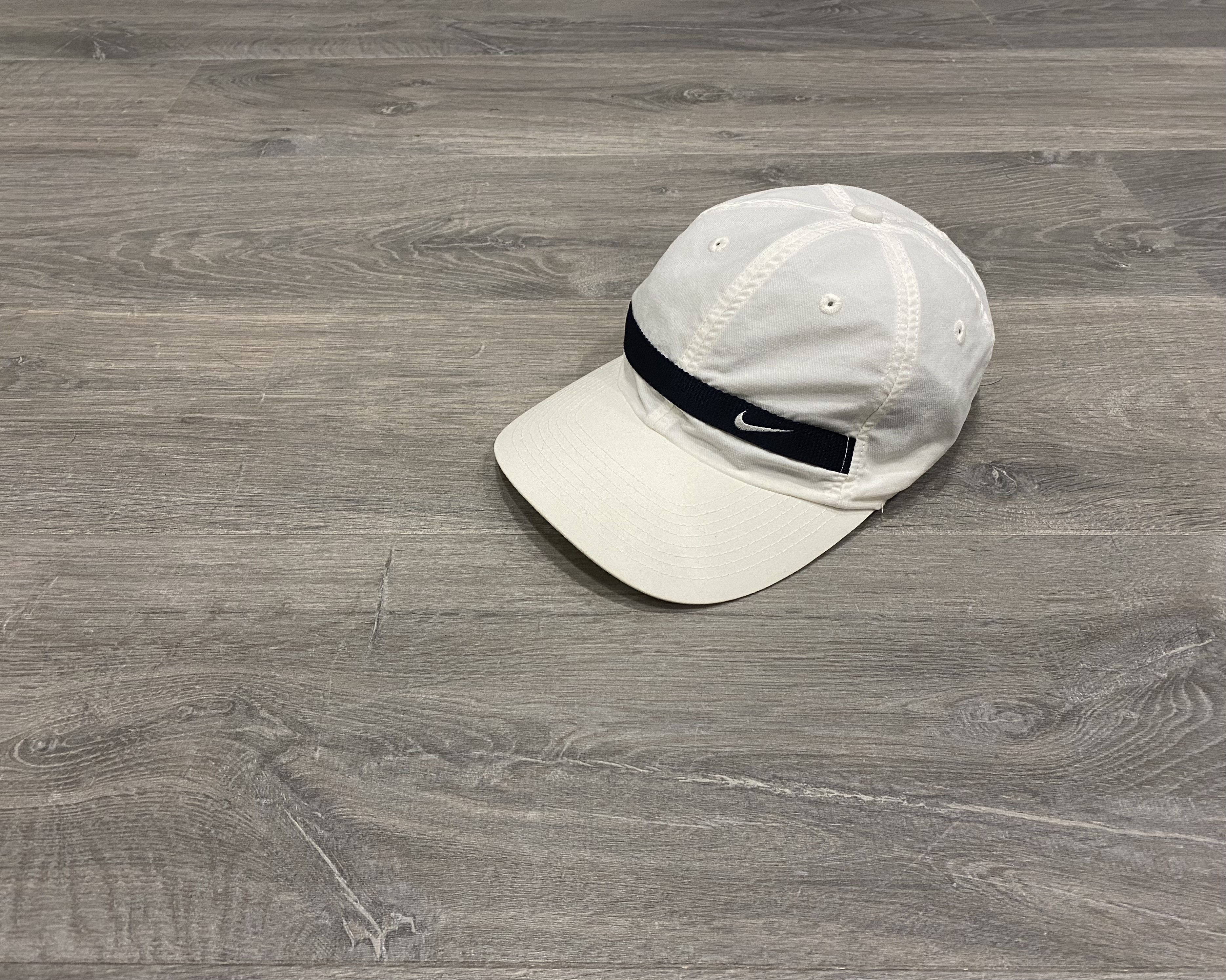 Nike Nike Cap Nylon 90's Embroider Classic Logo Size ONE SIZE - 1 Thumbnail