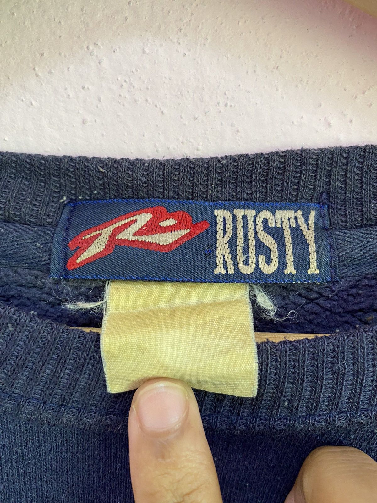 Rusty RARE🔥RUSTY 1994s BIG PRINT RUSTY SWEATSHIRT Size US XL / EU 56 / 4 - 9 Thumbnail