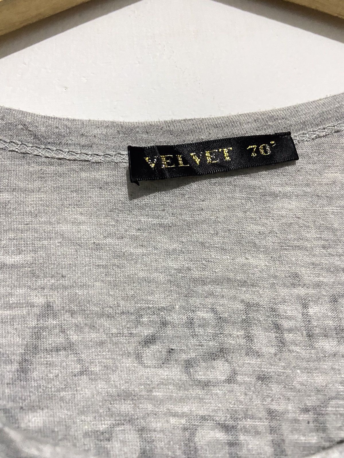 Le Grande Bleu (L.G.B.) Velvet 70’ Tattoos patch work Long sleeve tees Size US M / EU 48-50 / 2 - 6 Thumbnail