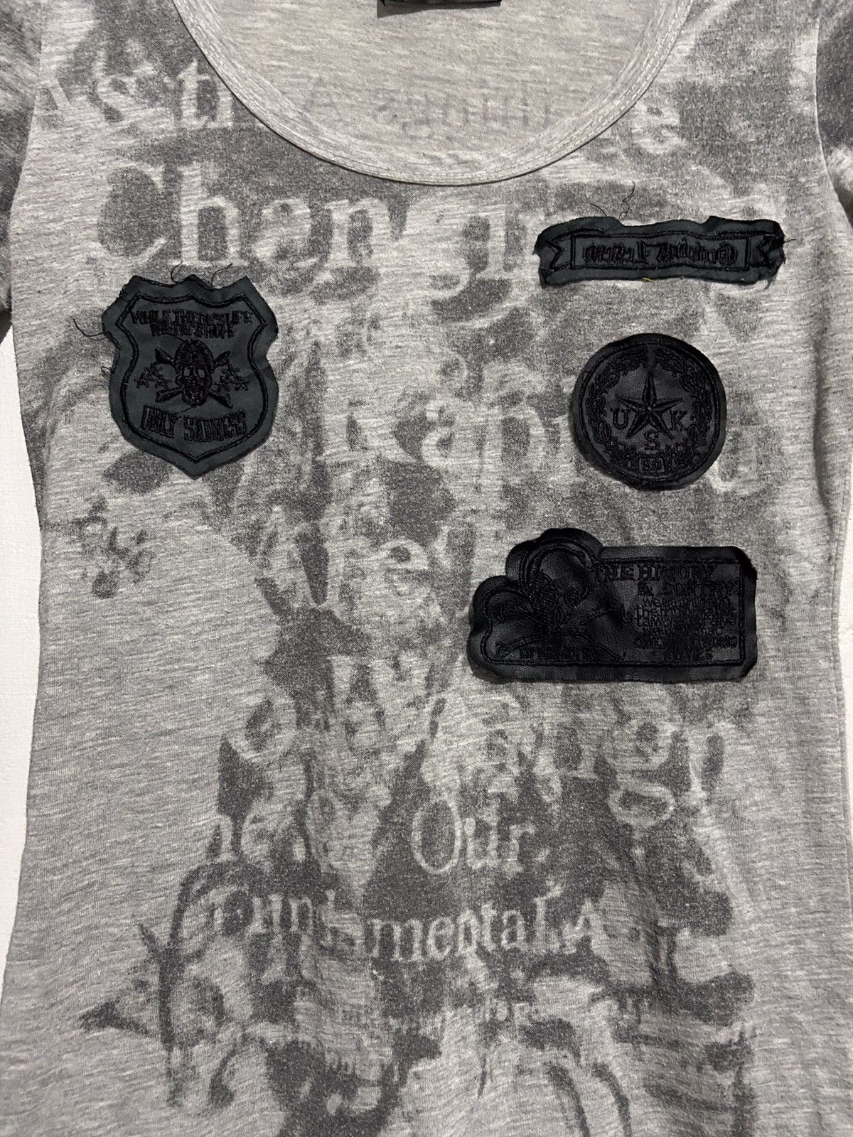 Le Grande Bleu (L.G.B.) Velvet 70’ Tattoos patch work Long sleeve tees Size US M / EU 48-50 / 2 - 3 Thumbnail