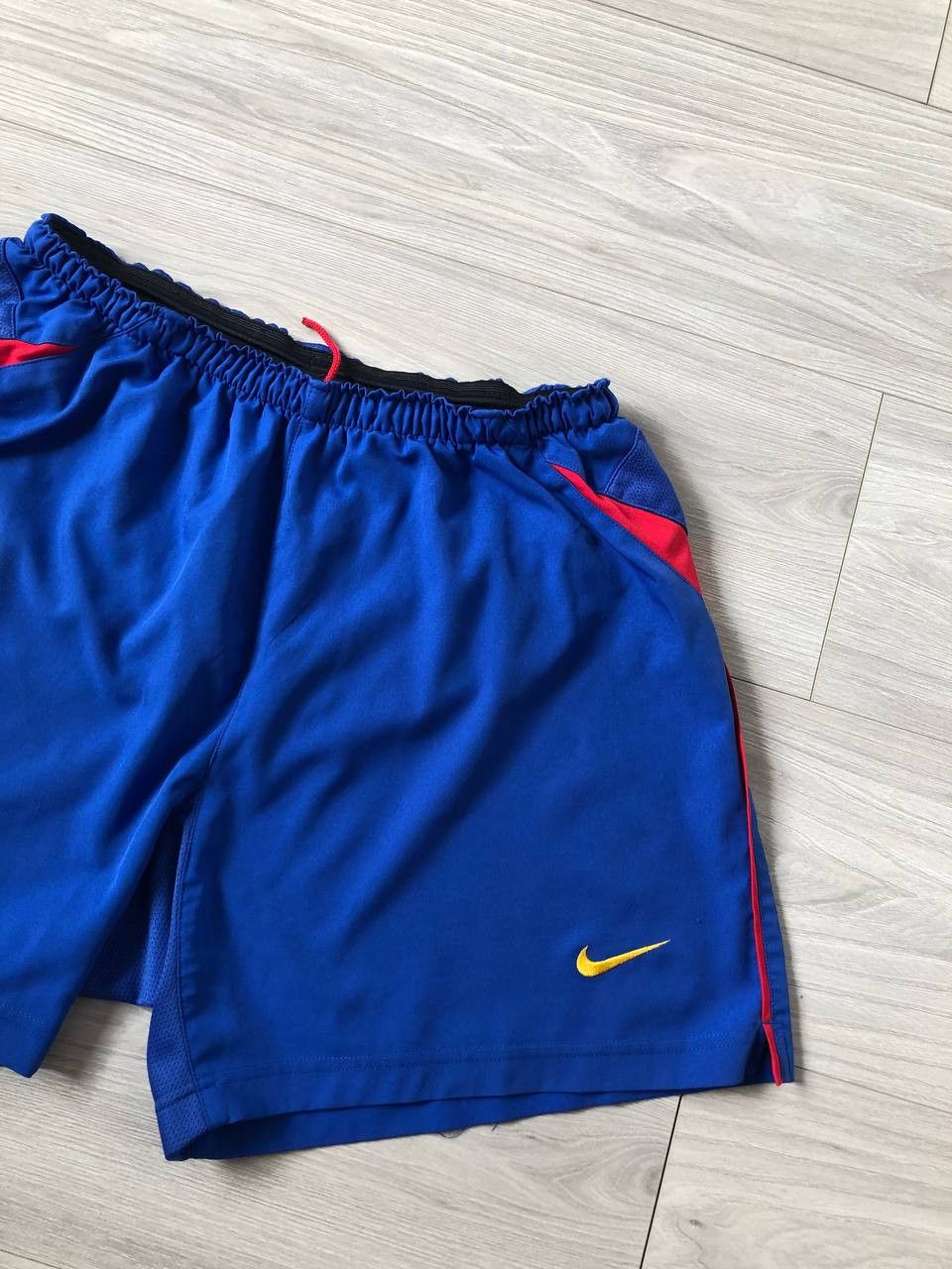 Vintage FC Basel Home Switzerland Football Soccer Shorts Nike Size US 32 / EU 48 - 3 Thumbnail