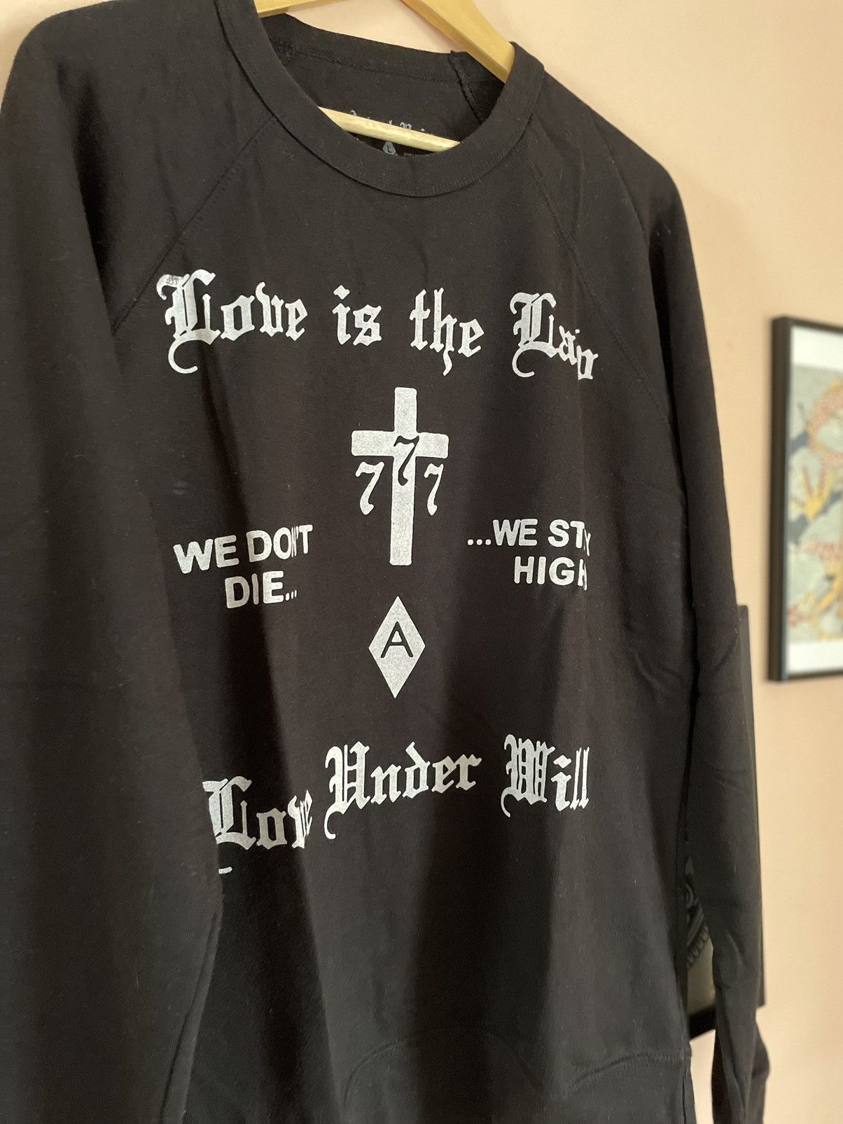 Actual Pain Love is the Law Thelema Crowley Actual Pain lightweight crew Size US L / EU 52-54 / 3 - 2 Thumbnail