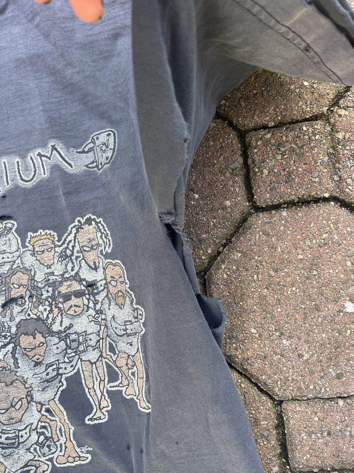 Band Tees × Vintage Vintage Metallica Band Tee Faded Ripped Paper Thin Beauty Size US L / EU 52-54 / 3 - 16 Thumbnail