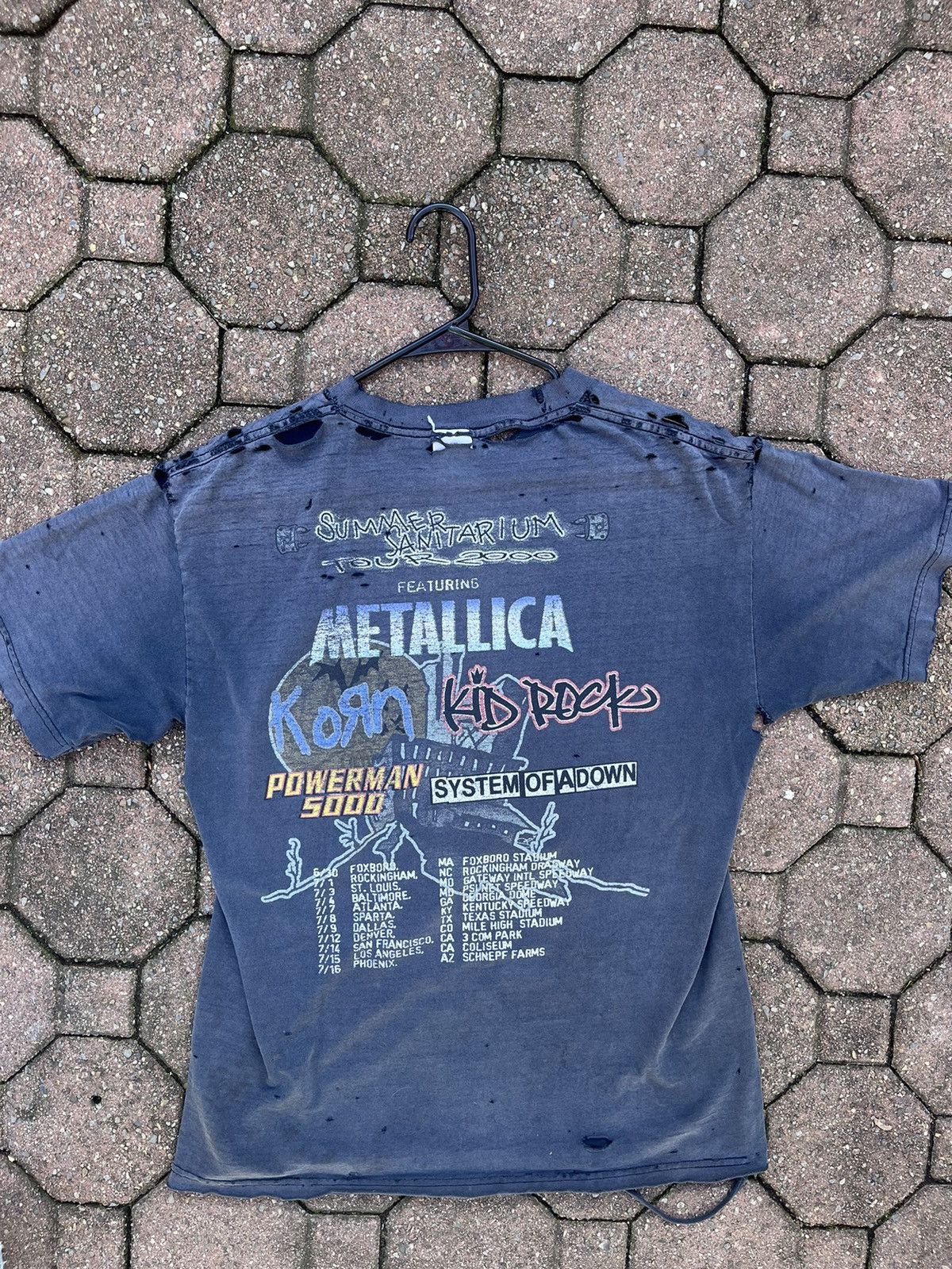 Band Tees × Vintage Vintage Metallica Band Tee Faded Ripped Paper Thin Beauty Size US L / EU 52-54 / 3 - 3 Thumbnail