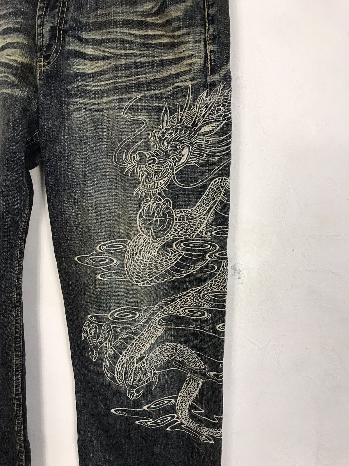 Japanese Brand Dragon Rose Art Embroidery Motif Jeans Pant Sukajan K1031j Size US 33 - 5 Thumbnail