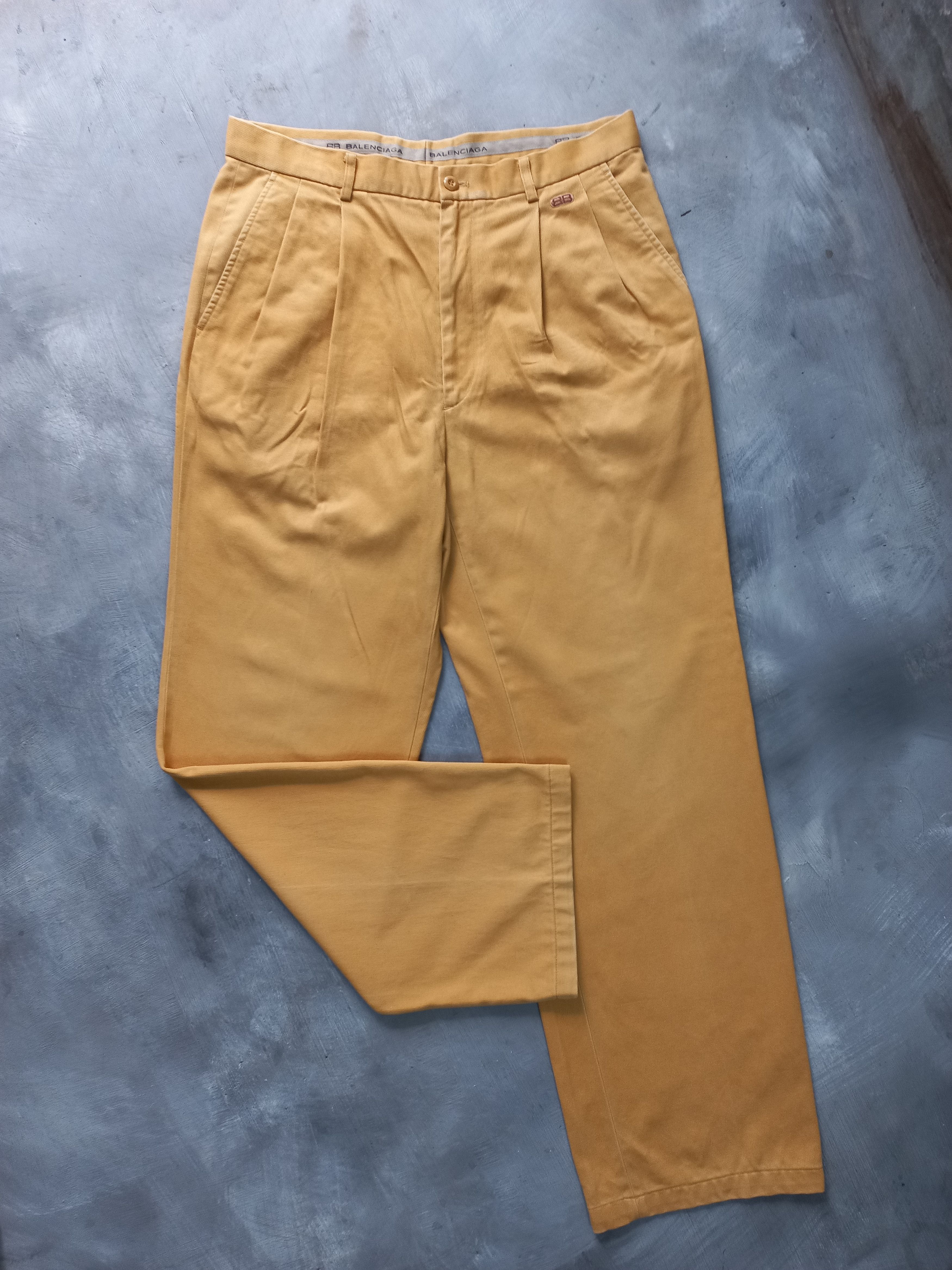 Balenciaga Balenciaga vintage Size US 32 / EU 48 - 2 Thumbnail