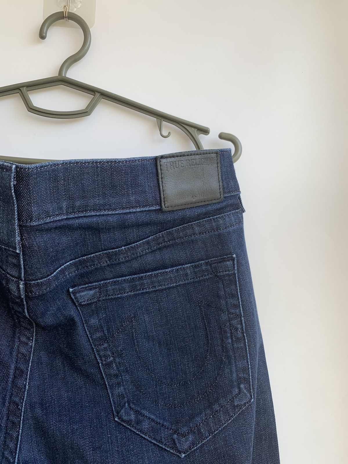 True Religion True Religion Rocco Dark Blue Denim Relaxed Skinny Jeans Size US 33 - 3 Thumbnail
