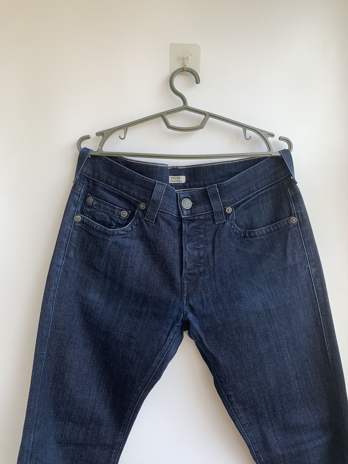 True Religion True Religion Rocco Dark Blue Denim Relaxed Skinny Jeans Size US 33 - 4 Thumbnail