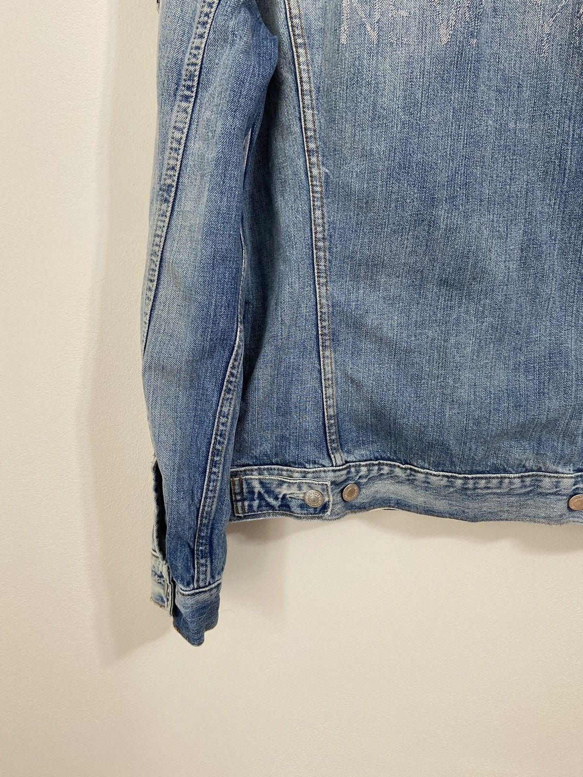 Levi's Levi's Limited Edition Product Wiht Roots Denim Jacket Size US M / EU 48-50 / 2 - 17 Thumbnail