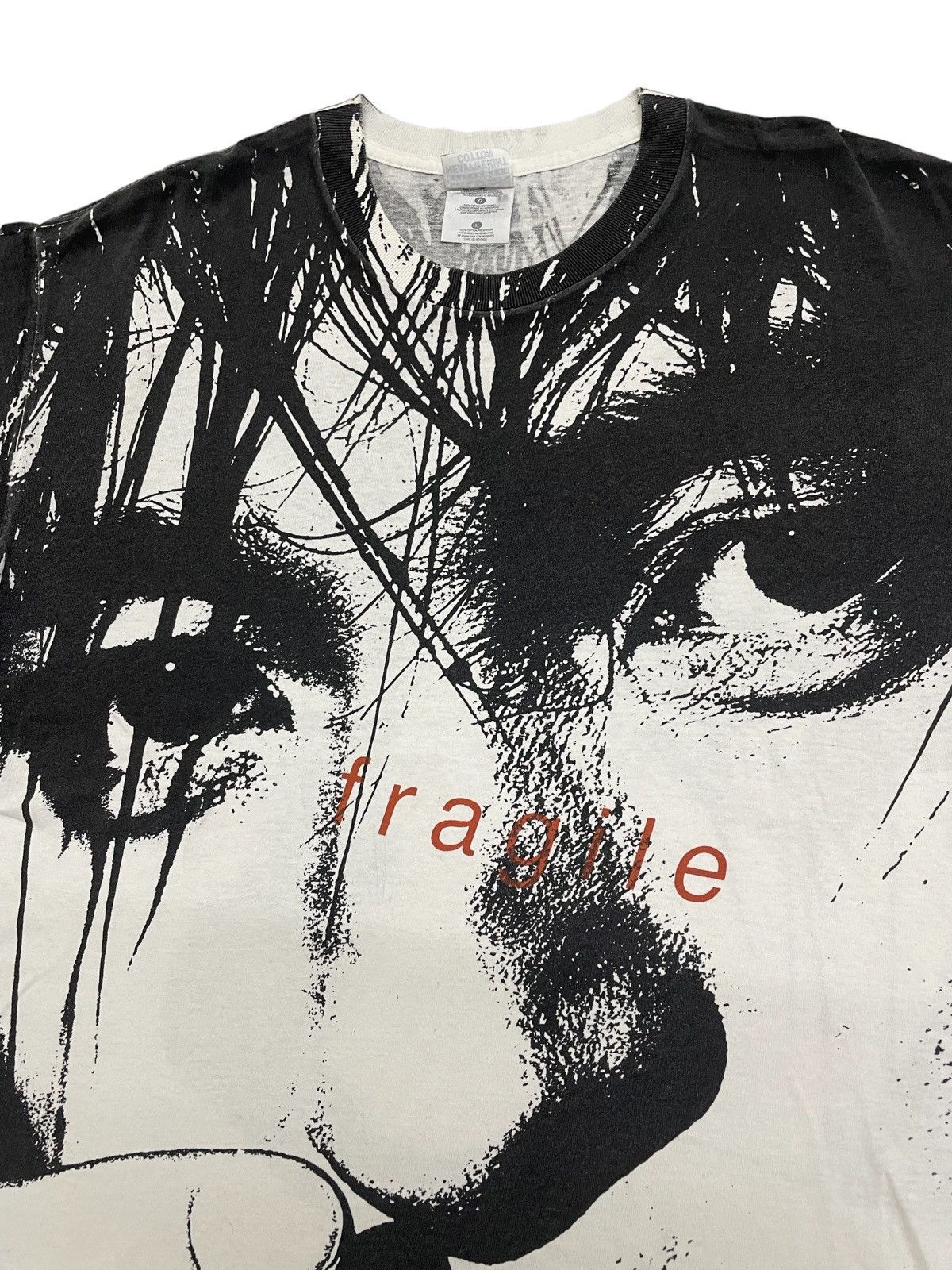 Band Tees Vintage 90s Fullprint Fragile Unknown Movie or Band T-shirt Size US L / EU 52-54 / 3 - 3 Thumbnail