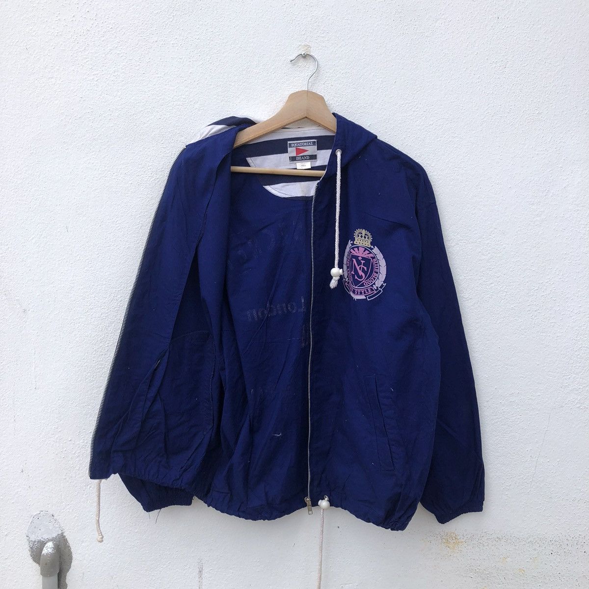 Japanese Brand VINTAGE EQUATORIALISLAND HOODIE JACKET EMBROIDERED BIG LOGO Size US M / EU 48-50 / 2 - 8 Thumbnail
