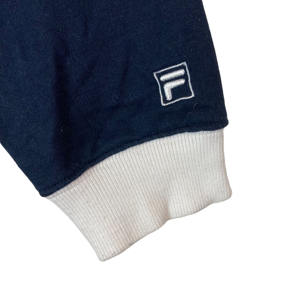 Fila Vintage Fila Two Tone Spell Out Crop Top Womenswear Pullover Size L / US 10 / IT 46 - 5 Thumbnail