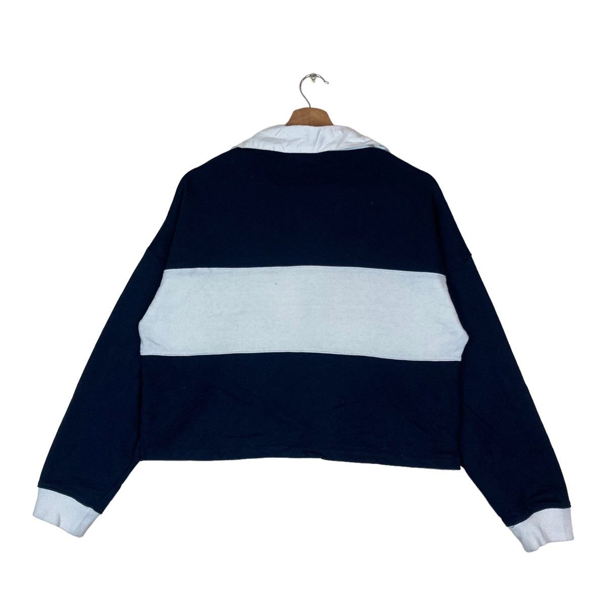 Fila Vintage Fila Two Tone Spell Out Crop Top Womenswear Pullover Size L / US 10 / IT 46 - 6 Thumbnail