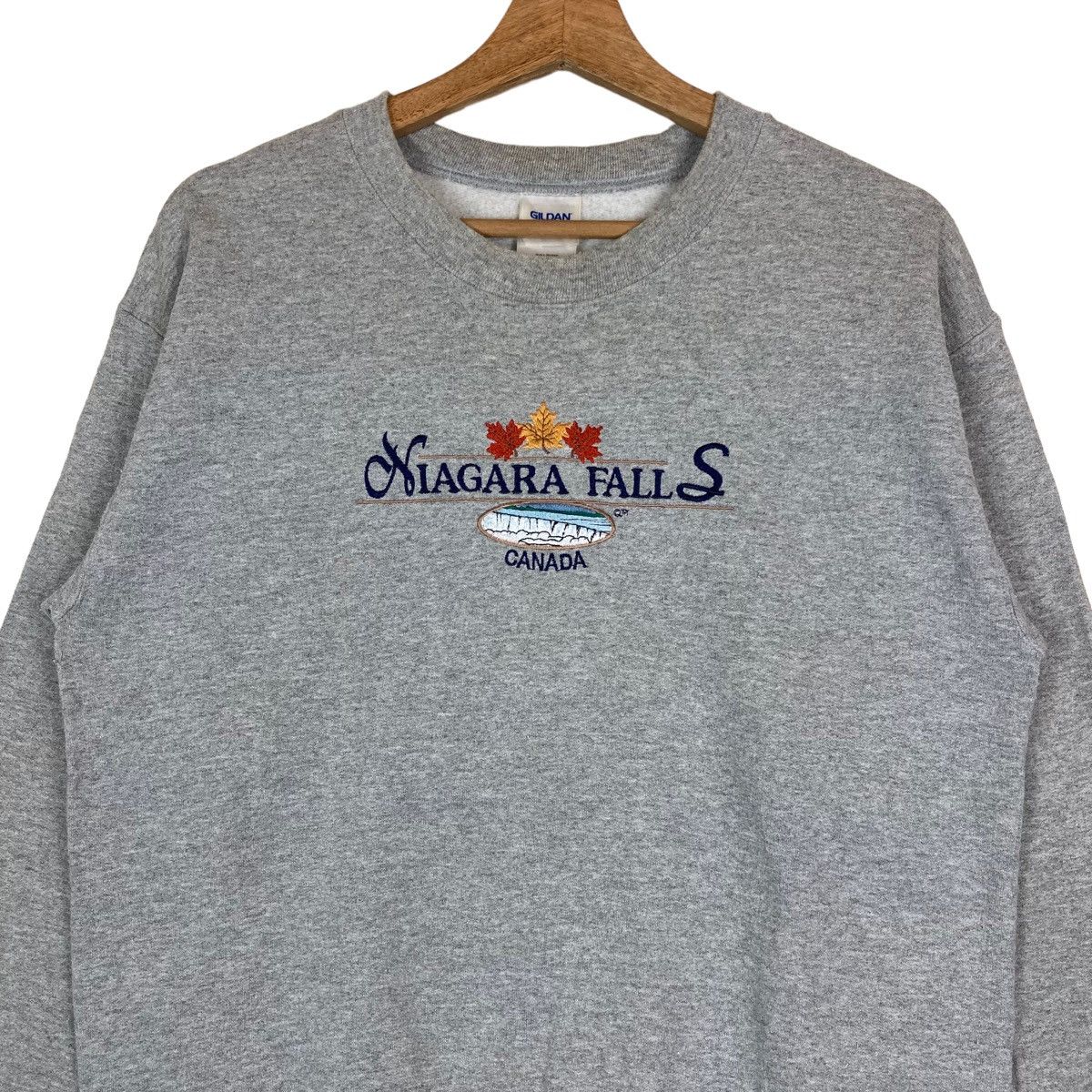 Vintage Vintage Niagara Falls Canada Spell Out Pullover Size US S / EU 44-46 / 1 - 2 Thumbnail