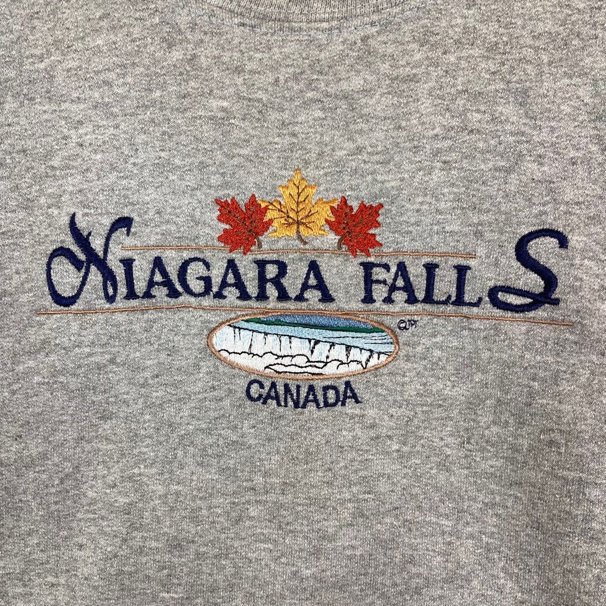 Vintage Vintage Niagara Falls Canada Spell Out Pullover Size US S / EU 44-46 / 1 - 3 Thumbnail