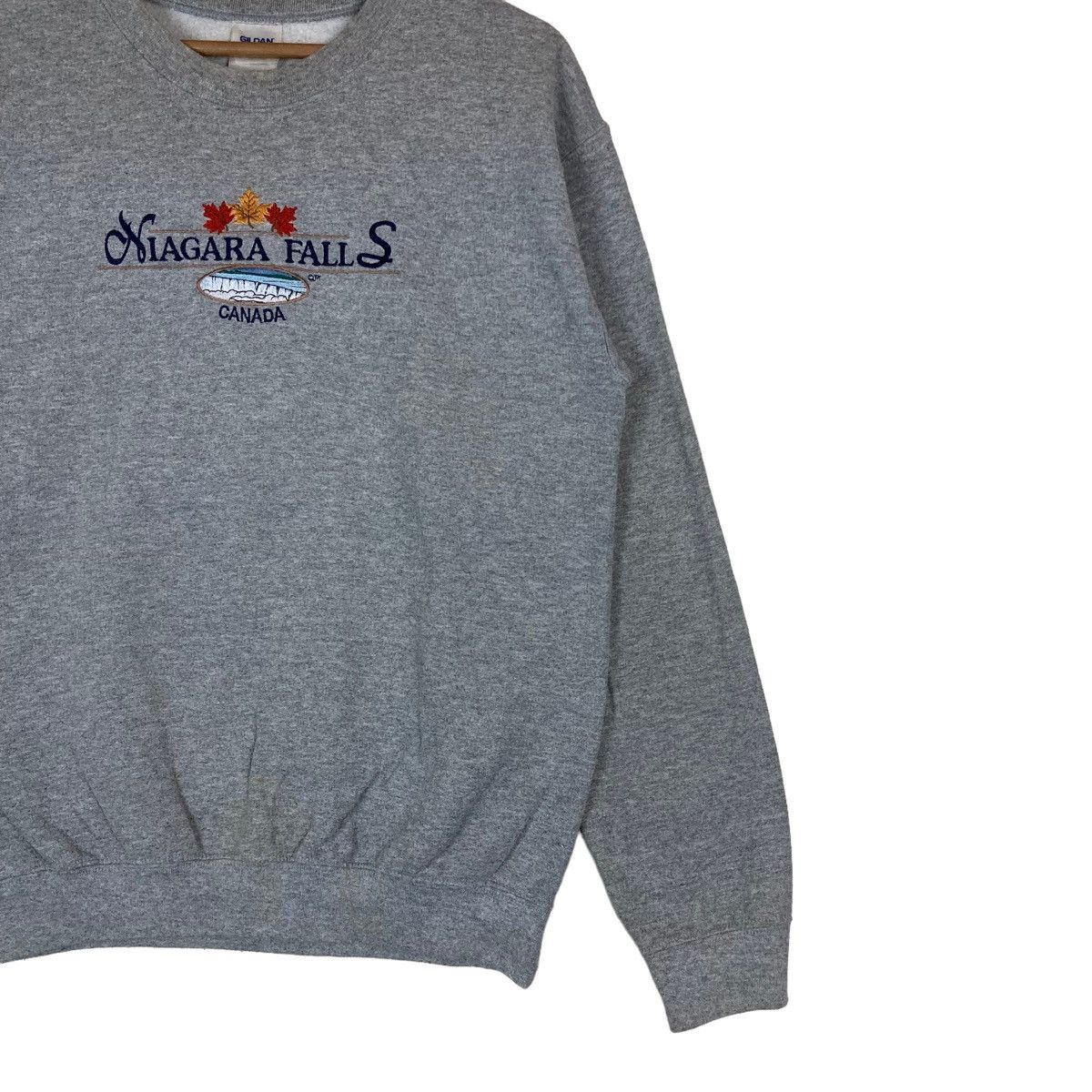 Vintage Vintage Niagara Falls Canada Spell Out Pullover Size US S / EU 44-46 / 1 - 4 Thumbnail