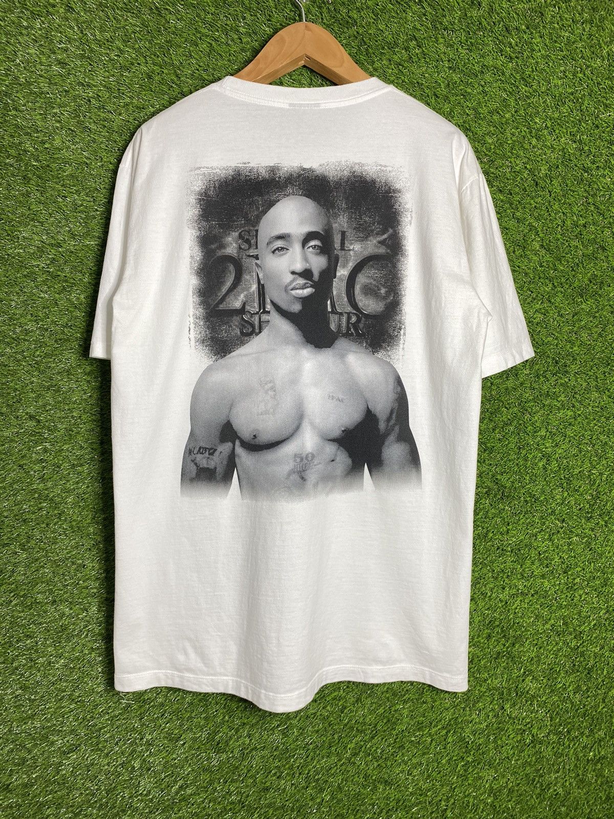Vintage 🚨Vintage 2pac Tupac Shakur 00s Rap Tee T-Shirt Size US XL / EU 56 / 4 - 2 Thumbnail