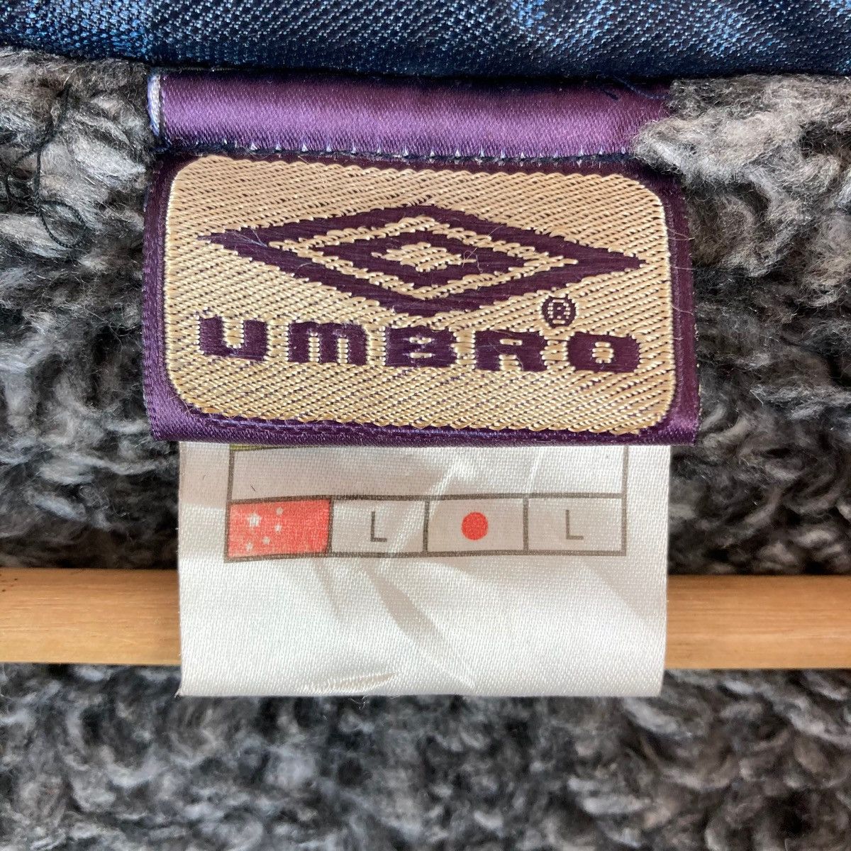 Umbro Vintage JACKET UMBRO zip up button pullover jumper hoodie Size US L / EU 52-54 / 3 - 7 Thumbnail