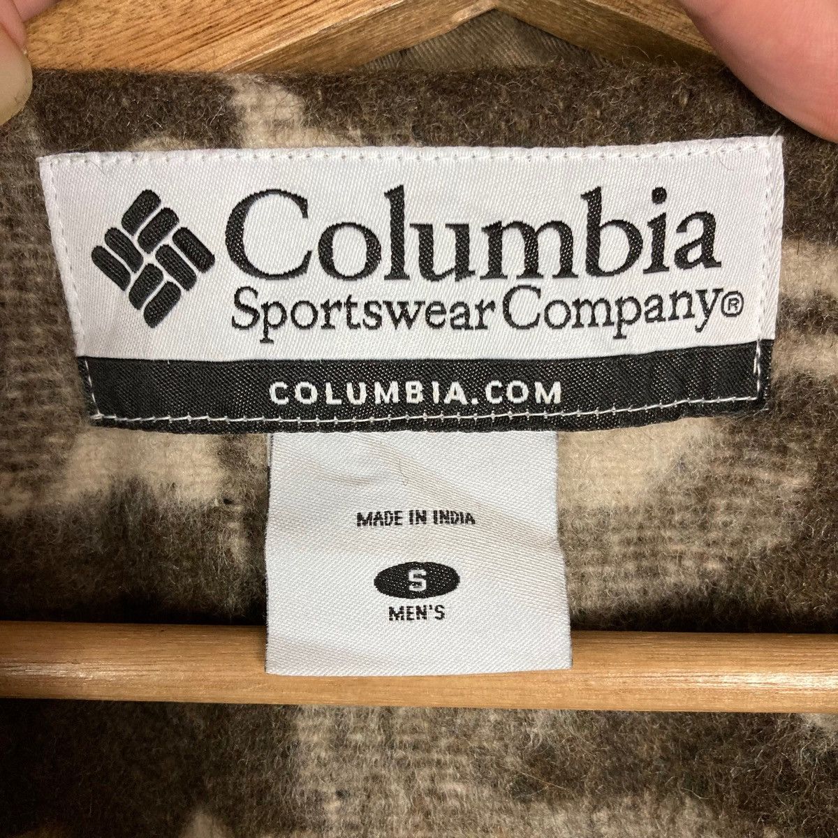 Columbia Vintage Columbia Sportswear Company Camouflaged Design Size US S / EU 44-46 / 1 - 6 Thumbnail