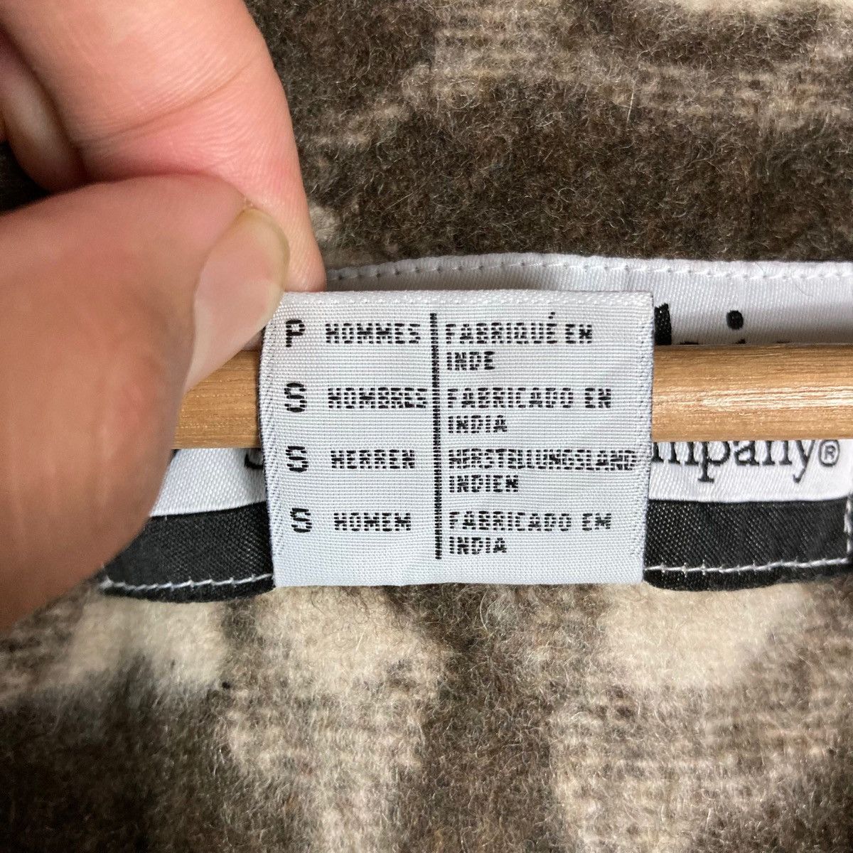 Columbia Vintage Columbia Sportswear Company Camouflaged Design Size US S / EU 44-46 / 1 - 7 Thumbnail