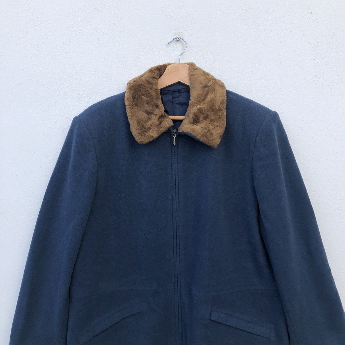 Designer × Sisley RELAXED ELEGANCE SISLEY MADE IN ITALY MINK FUR COLLAR Size US S / EU 44-46 / 1 - 3 Thumbnail