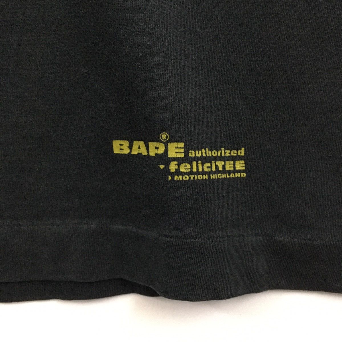 Bape × Vintage Vintage A Bathing Ape Distressed Tshirt Size US M / EU 48-50 / 2 - 12 Thumbnail