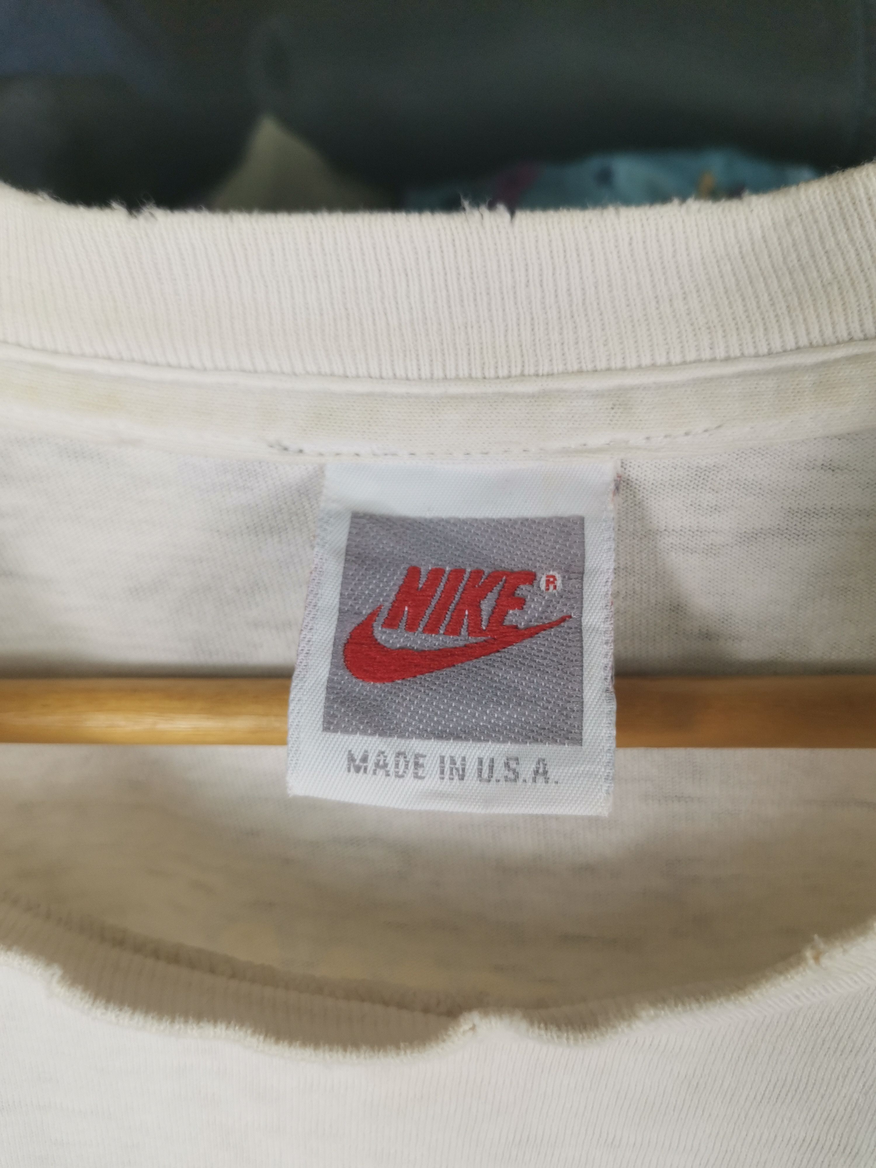 Nike Vintage 80s/90s Nike Kick Butt Grey Tag Distressed Tshirt Size US XL / EU 56 / 4 - 5 Thumbnail
