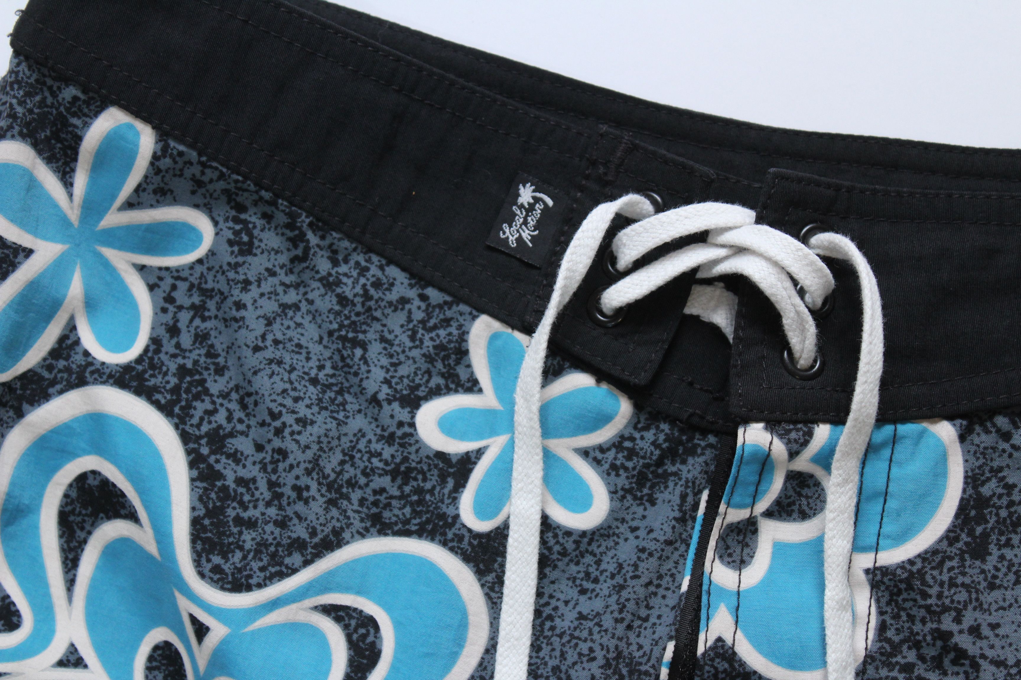 Other Local Motion Hawaii Surfing Shorts Made In USA Hype Rare Size US 31 - 4 Thumbnail