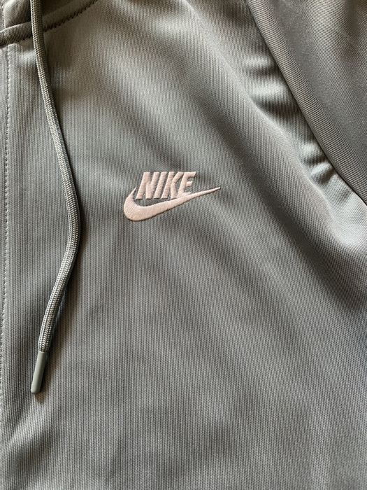 Nike Tribute Zip Hoodie | Grailed