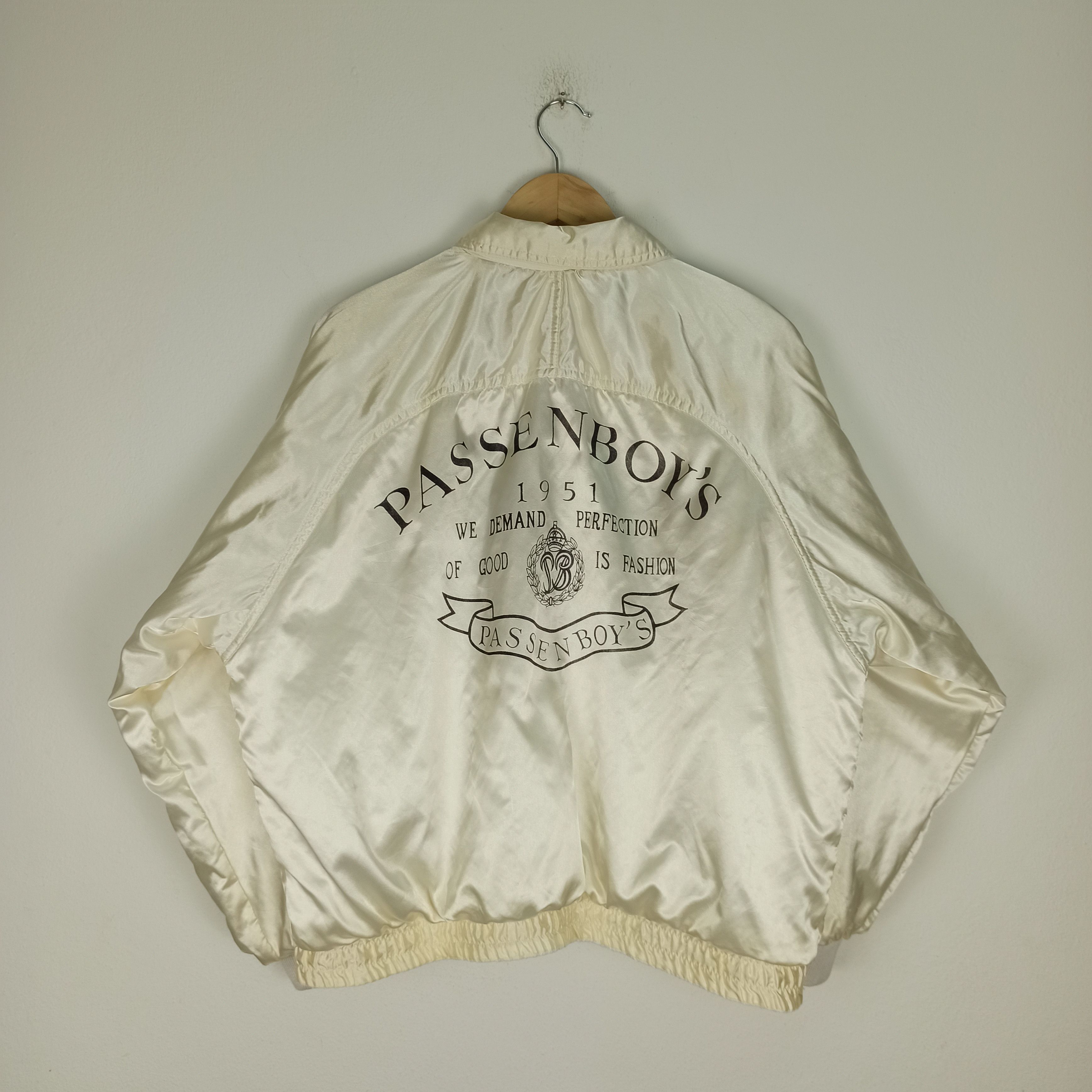 Japanese Brand Vintage🔥 Bomber Jacket Passen Boys Big Logo japan style Size US L / EU 52-54 / 3 - 8 Thumbnail