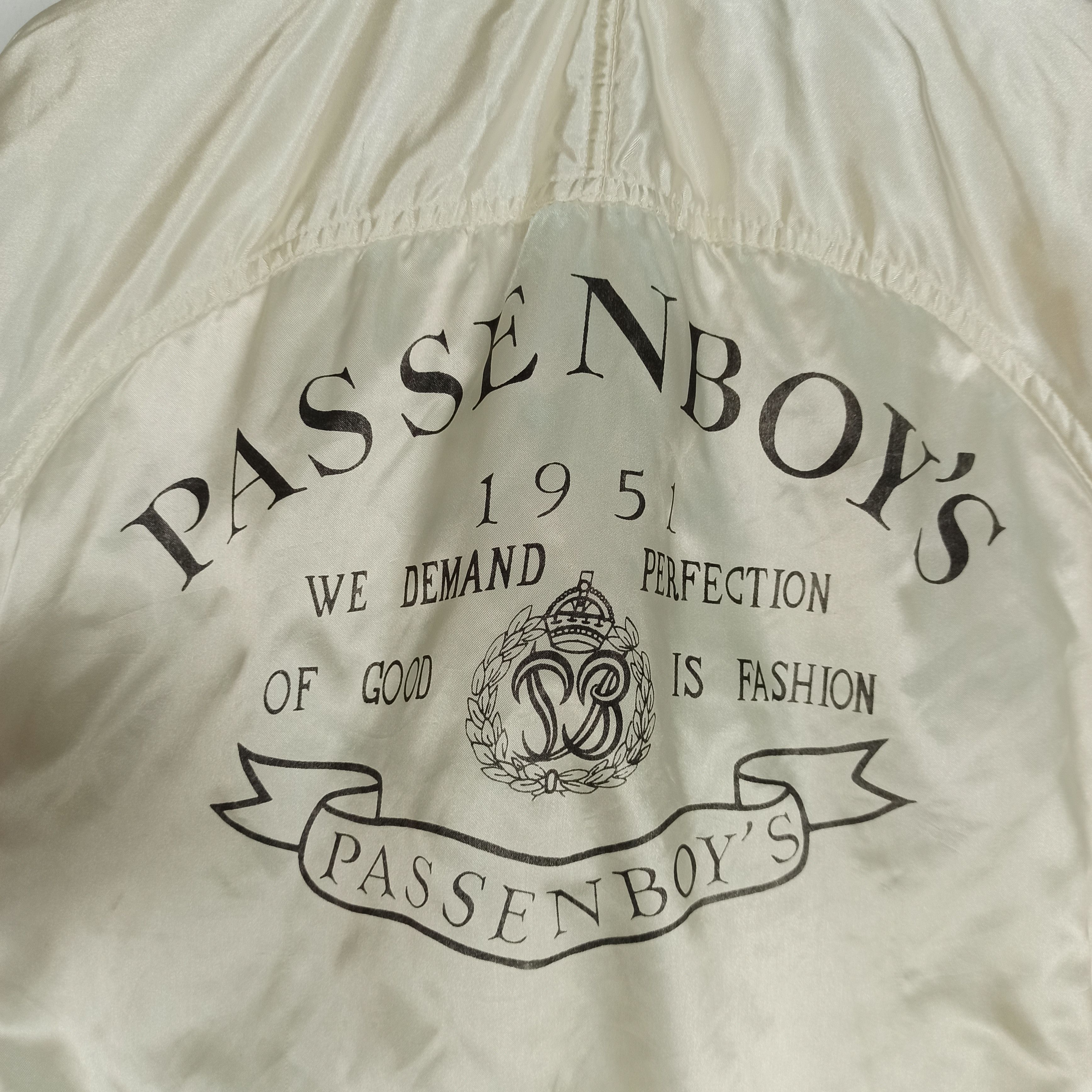 Japanese Brand Vintage🔥 Bomber Jacket Passen Boys Big Logo japan style Size US L / EU 52-54 / 3 - 9 Thumbnail