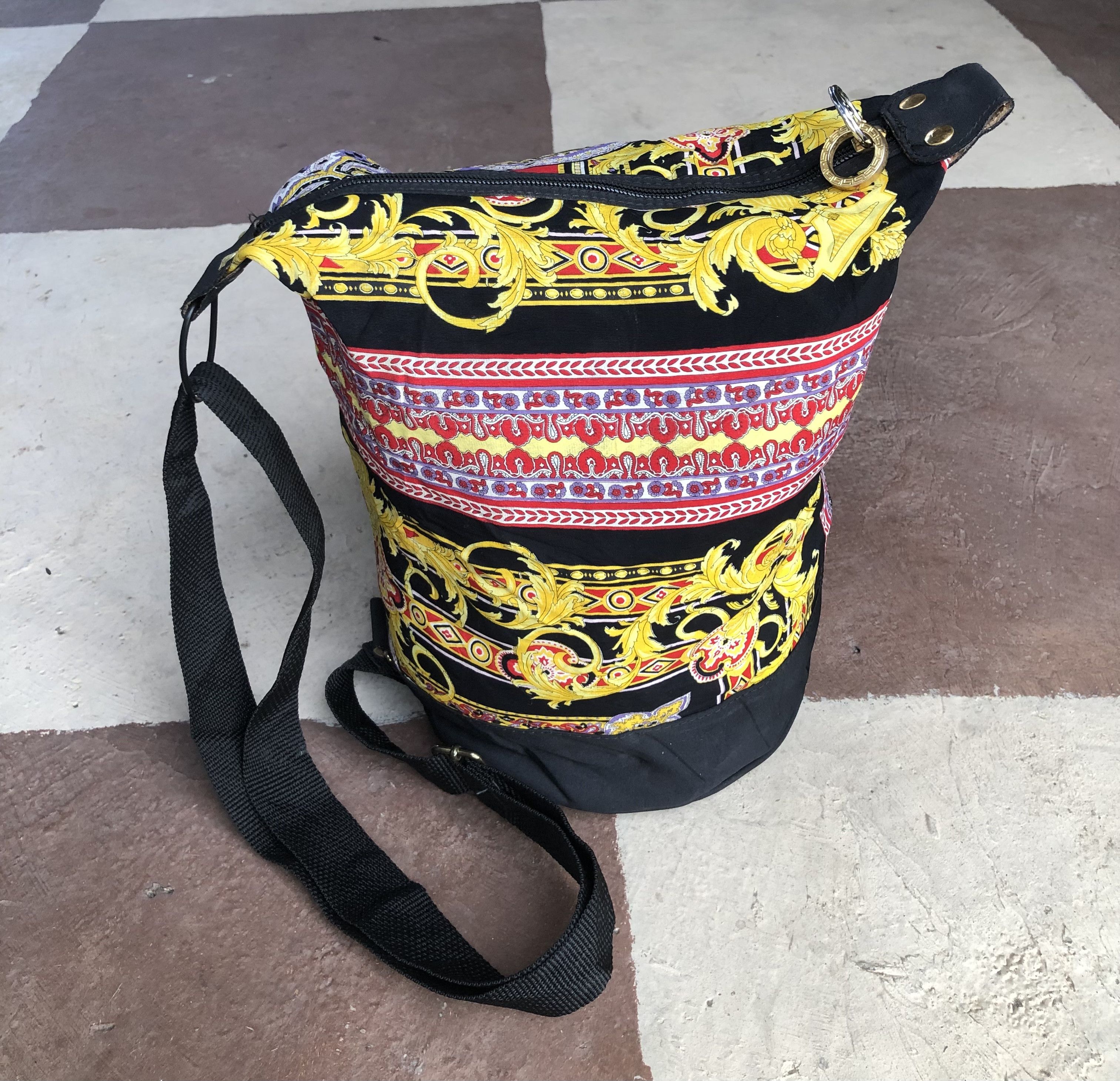 Versace RARE🔥VINTAGE VERSACE FULLPRINT REWORKED BAG Size ONE SIZE - 5 Thumbnail