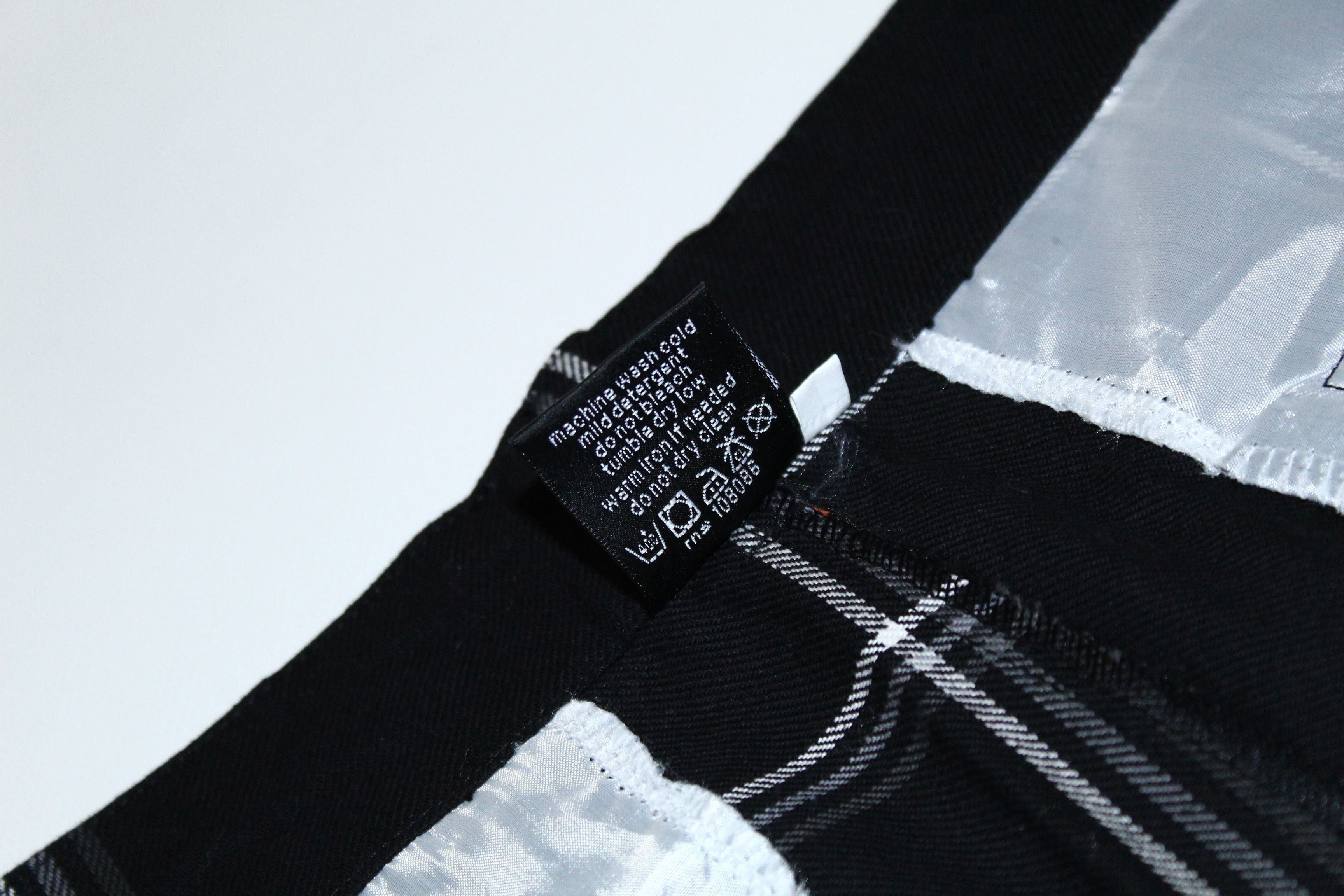 Sean John 90s Sean John Hip Hop Clothing Co. Signatured Shorts Size US 34 / EU 50 - 6 Thumbnail