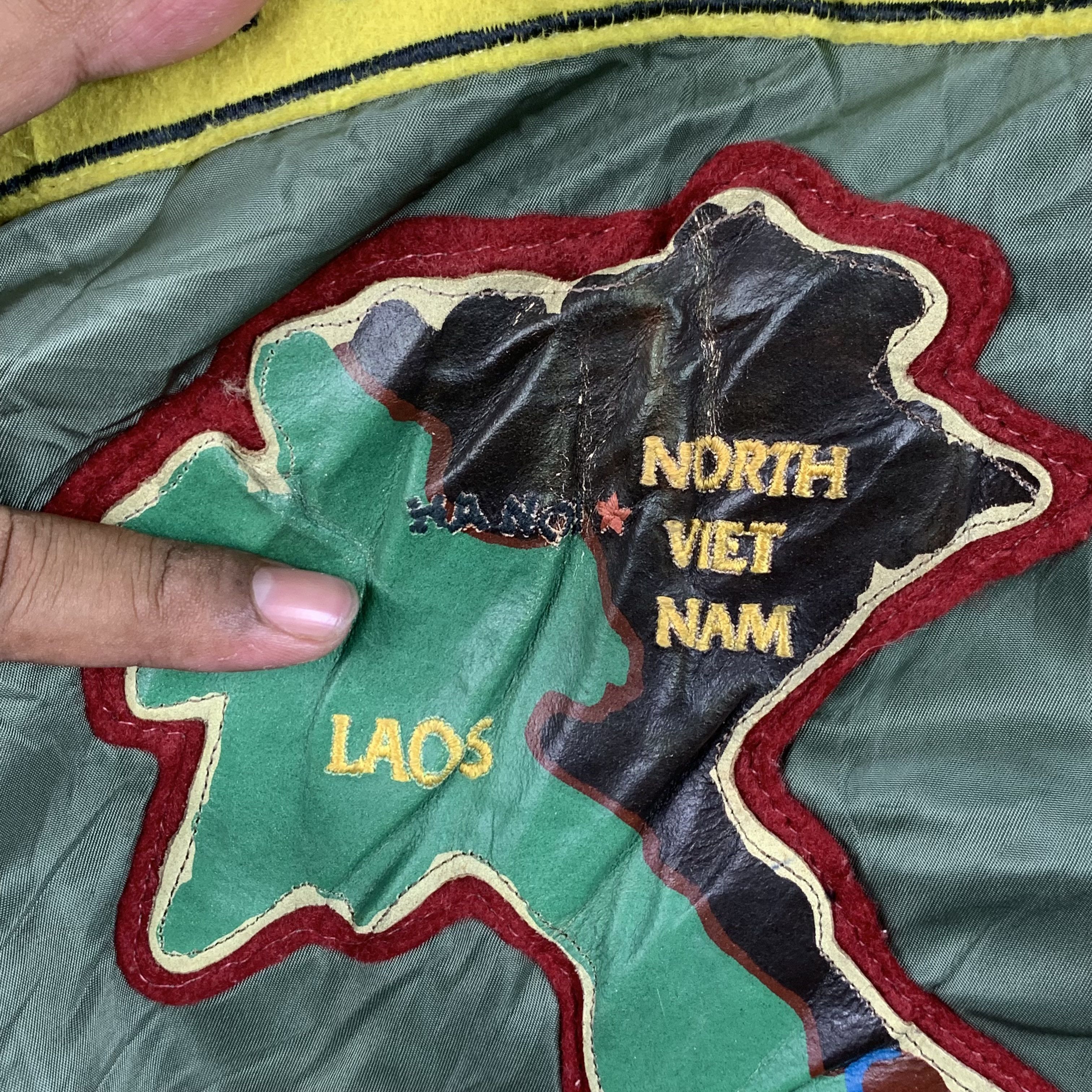Avirex Rare🔥 Avirex WW2 Vietnam Bomber Jacket #3590-62 Size US XL / EU 56 / 4 - 4 Thumbnail