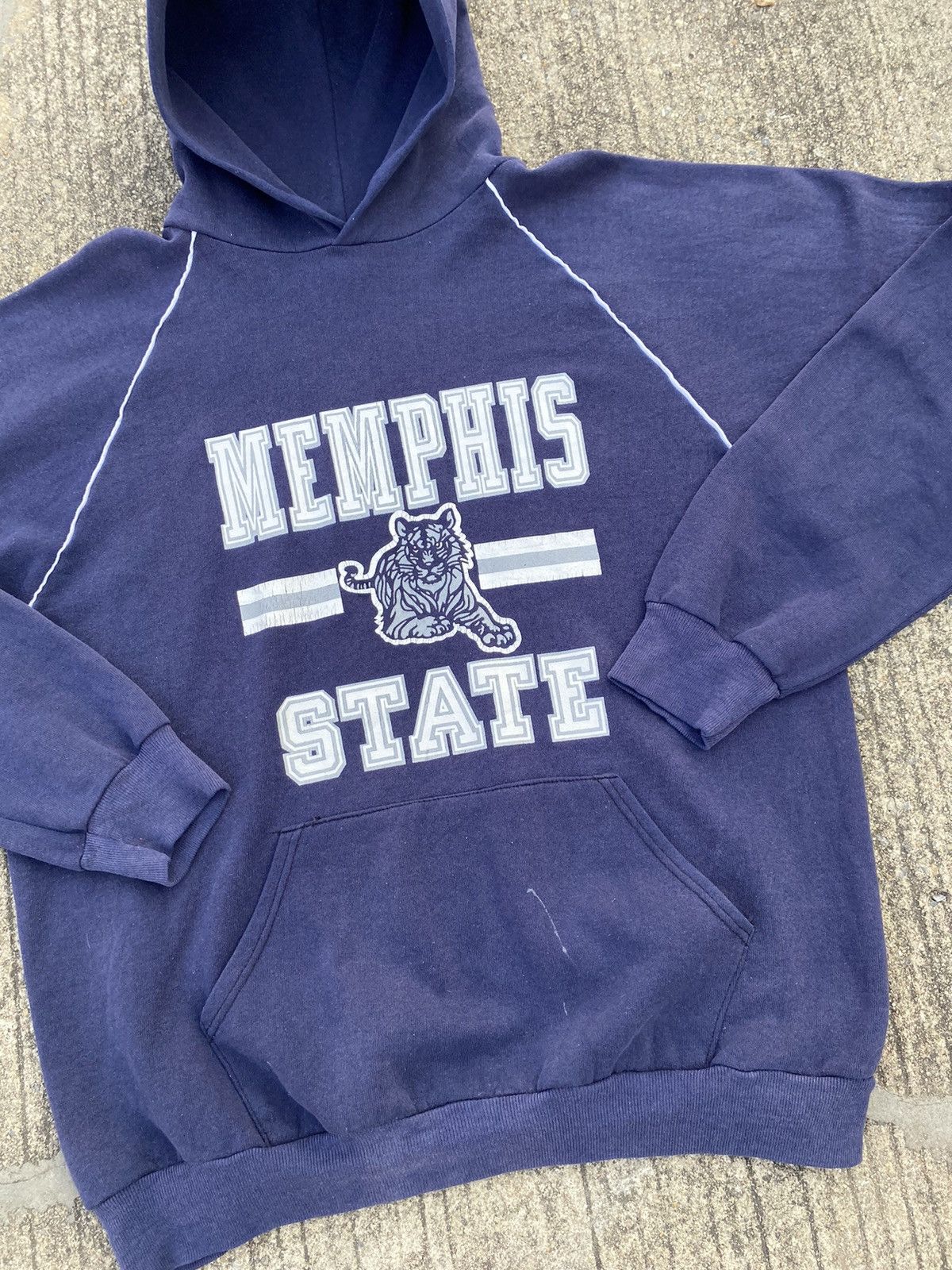 Russell Athletic 80s Russell Athletic Hoodie Faded Size US XL / EU 56 / 4 - 13 Thumbnail