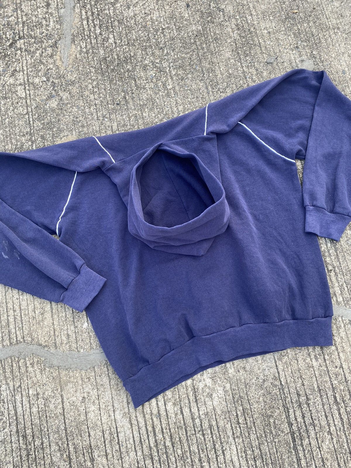 Russell Athletic 80s Russell Athletic Hoodie Faded Size US XL / EU 56 / 4 - 12 Thumbnail