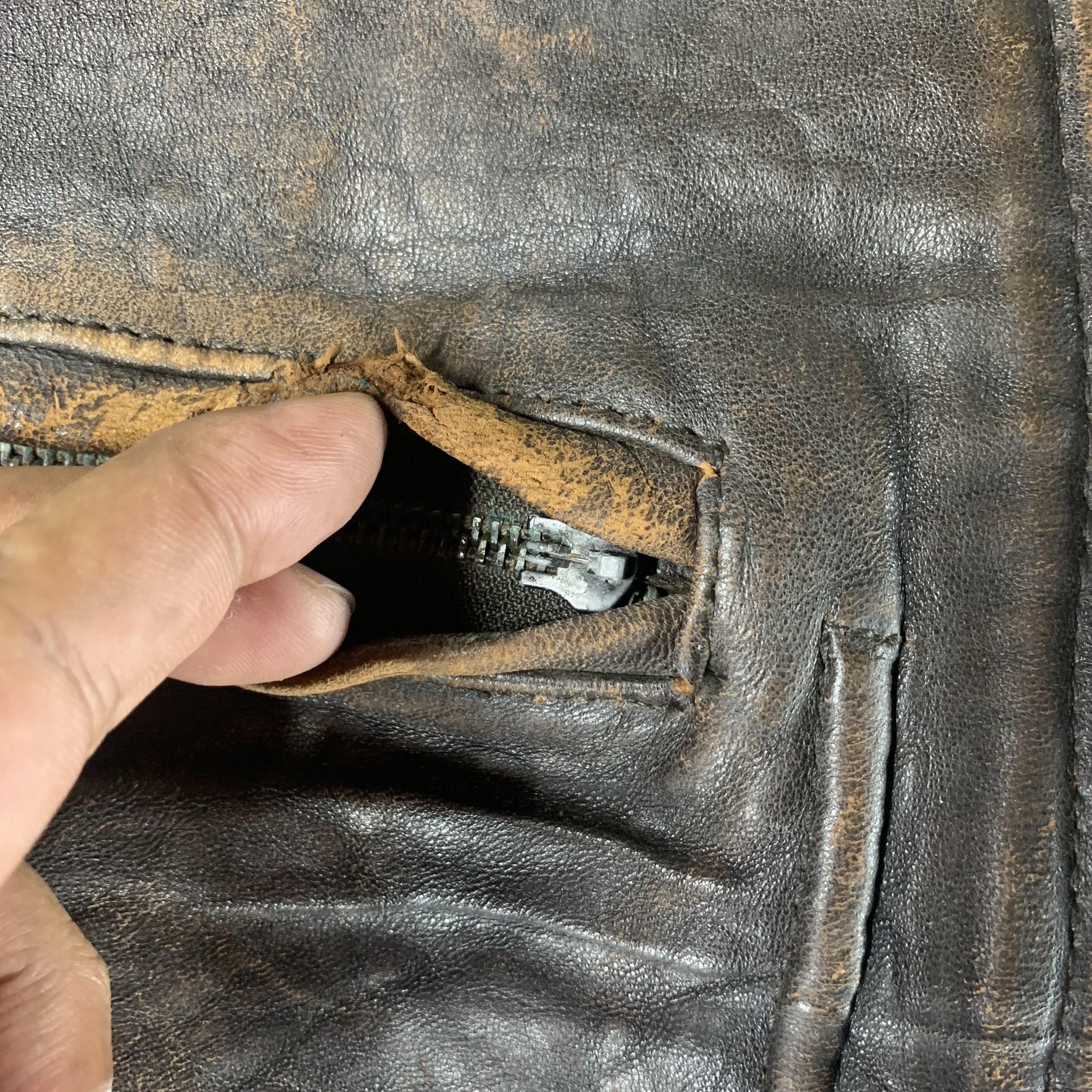 Avirex Vintage 90 Avirex Old Leather Jacket #3546-113 Size US M / EU 48-50 / 2 - 6 Thumbnail