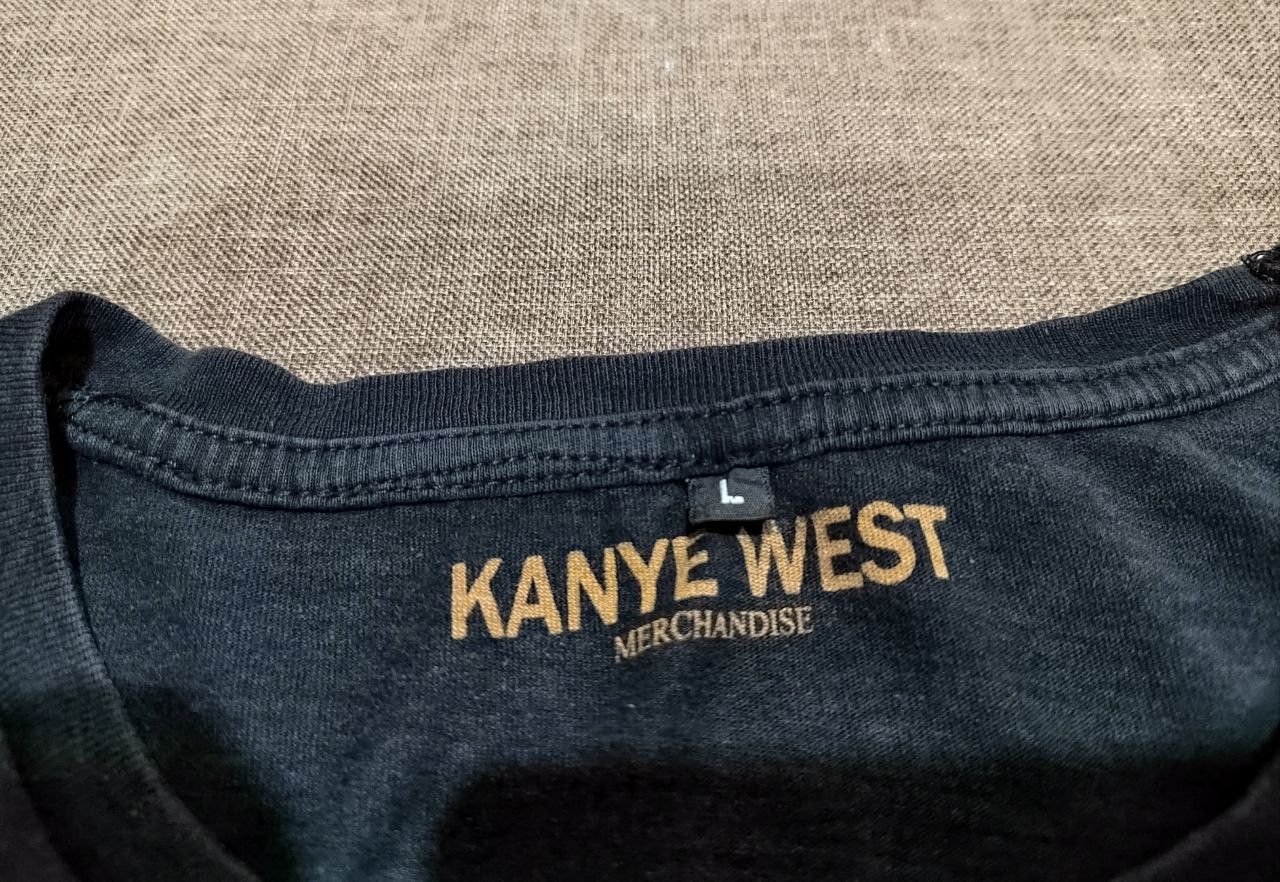 Kanye West Kanye West Yeezus Saint Pablo Tour Rare Medium/Large Size Size US M / EU 48-50 / 2 - 7 Thumbnail