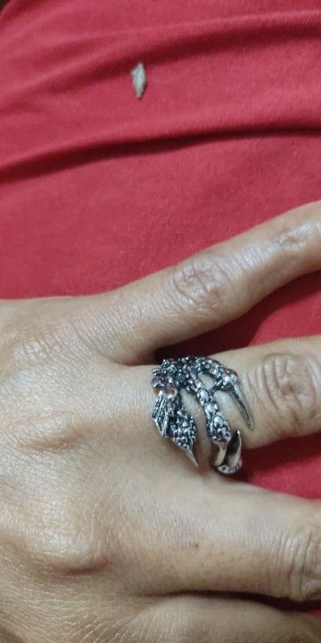 Handmade Dragon Claw Skull Ring Size ONE SIZE - 10 Thumbnail