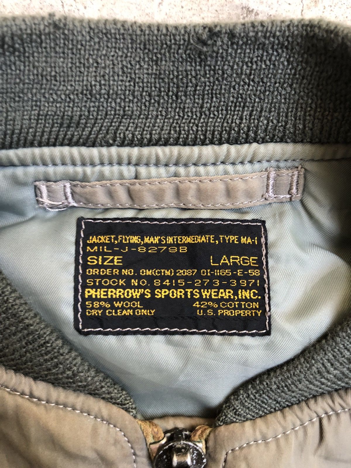 Pherrow's PHERROW’S JAPAN MA-1 FLIGHT JACKET DISTRESSED SUN FADED Size US L / EU 52-54 / 3 - 13 Thumbnail