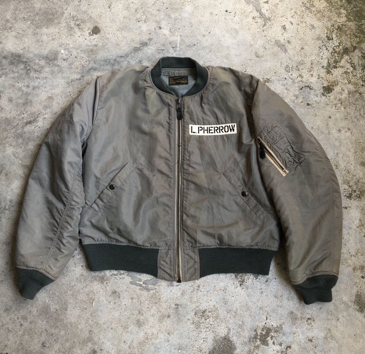 Pherrow's PHERROW’S JAPAN MA-1 FLIGHT JACKET DISTRESSED SUN FADED Size US L / EU 52-54 / 3 - 1 Thumbnail