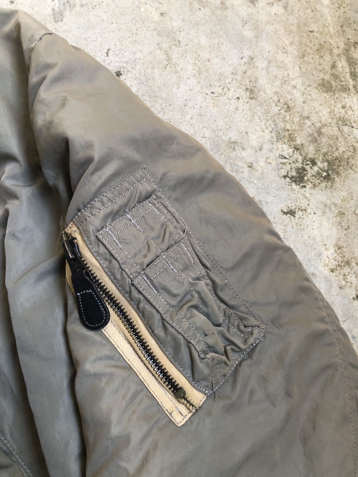 Pherrow's PHERROW’S JAPAN MA-1 FLIGHT JACKET DISTRESSED SUN FADED Size US L / EU 52-54 / 3 - 3 Thumbnail