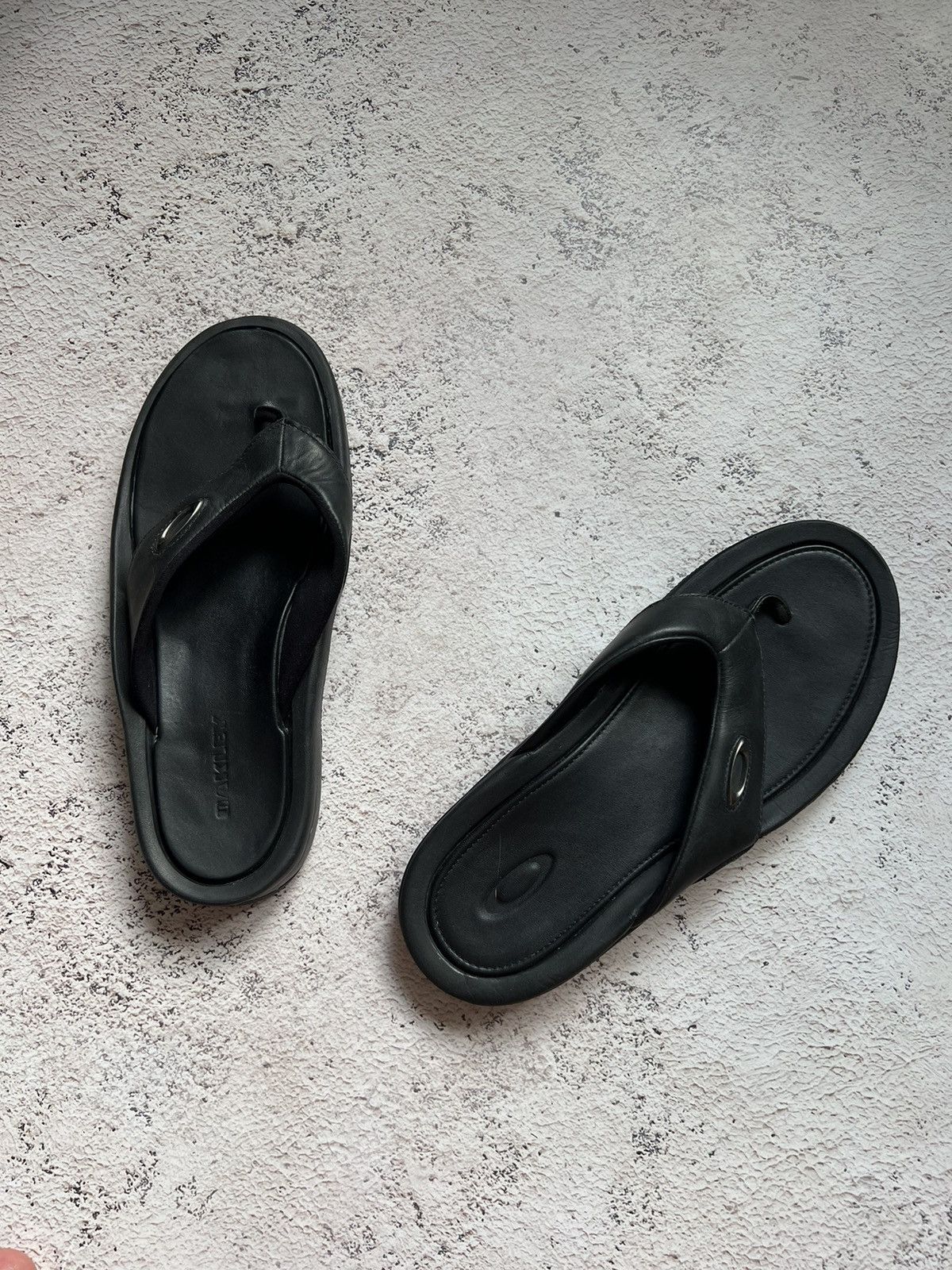 Oakley × Vintage Oakley Vintage Leather Flip Flops / Slippers + belt Size US 9 / EU 42 - 8 Thumbnail
