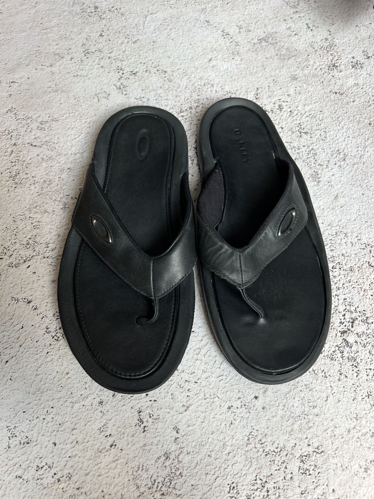 Oakley × Vintage Oakley Vintage Leather Flip Flops / Slippers + belt Size US 9 / EU 42 - 3 Thumbnail