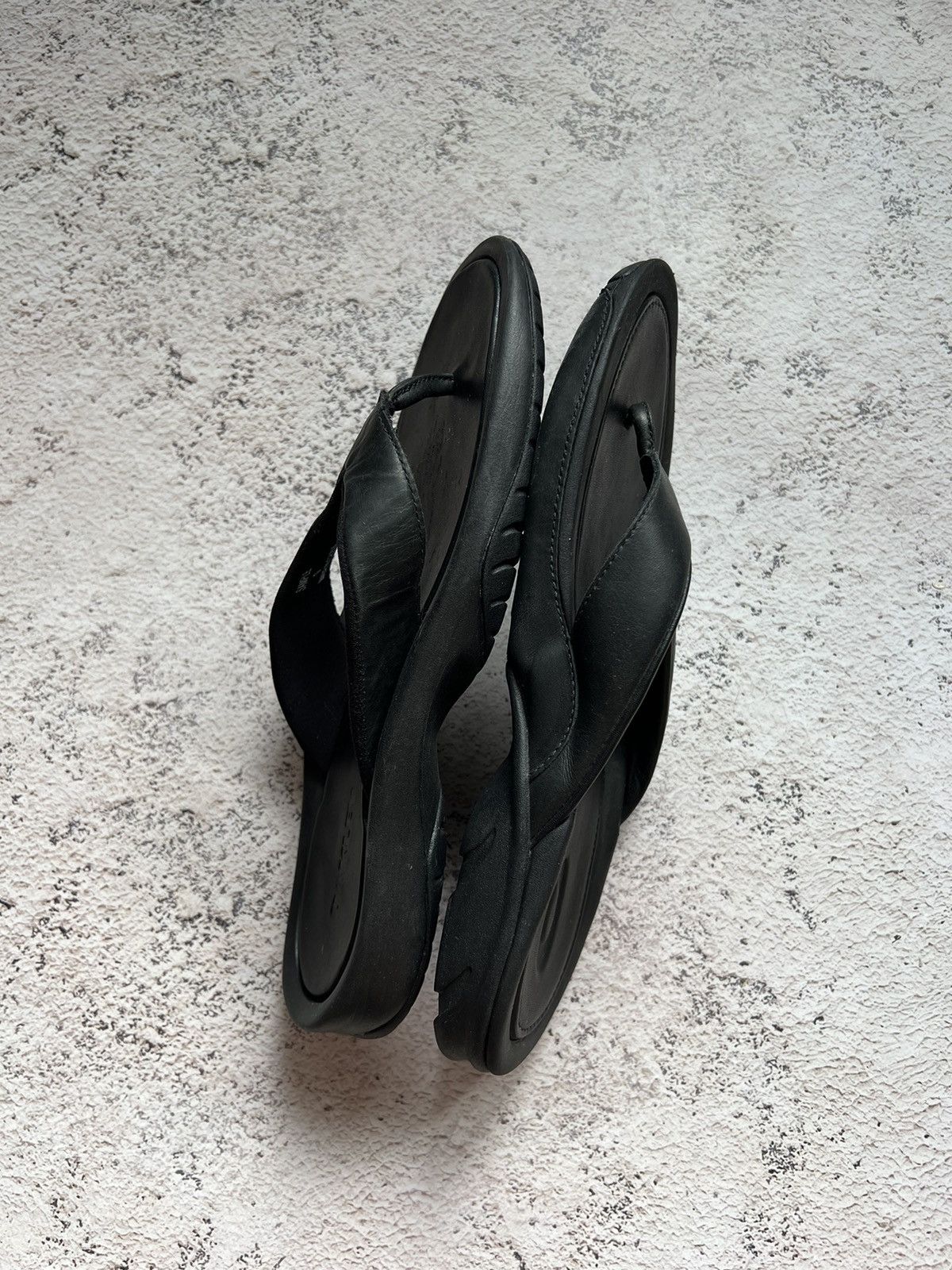 Oakley × Vintage Oakley Vintage Leather Flip Flops / Slippers + belt Size US 9 / EU 42 - 10 Thumbnail