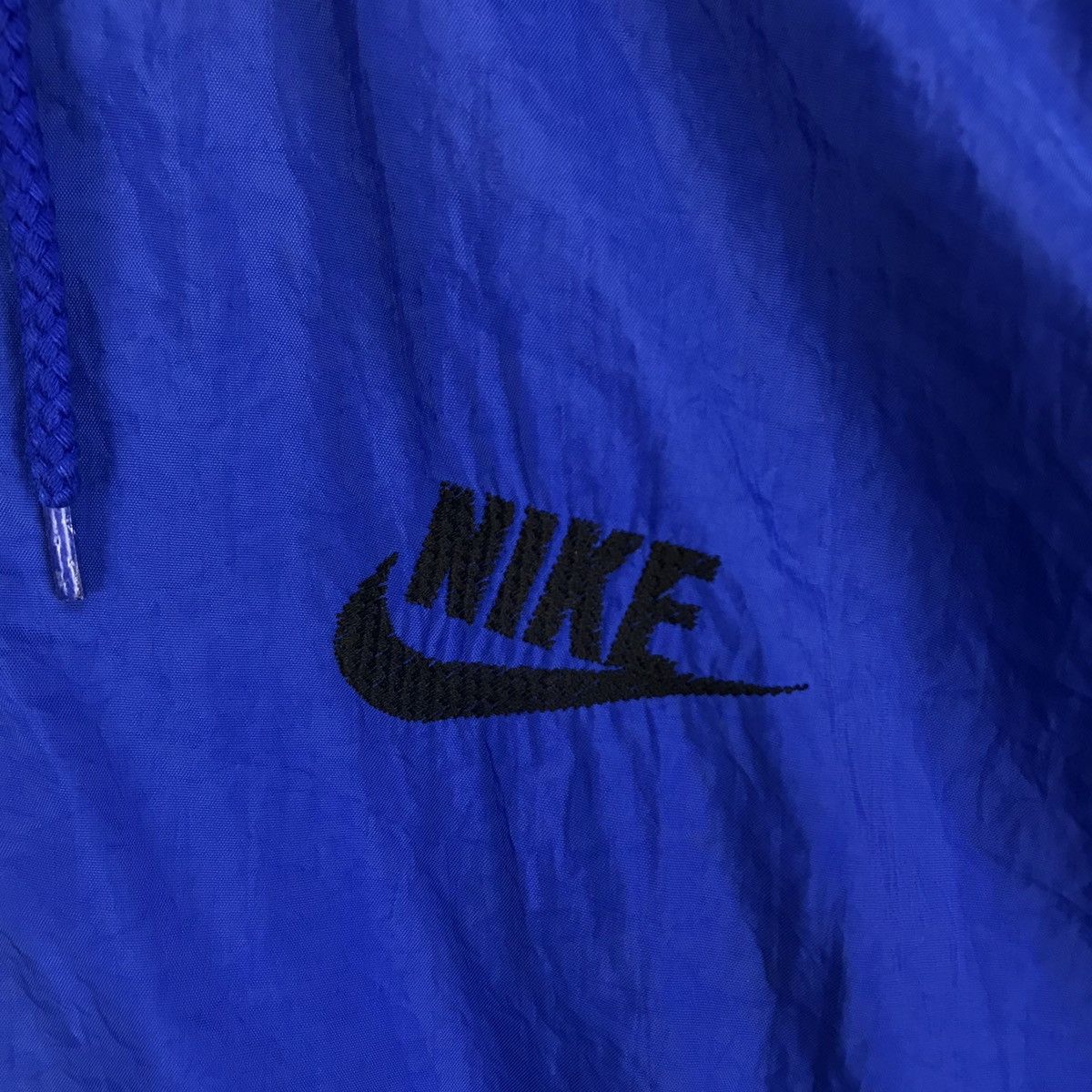 Nike Vintage Nike Windbreaker Jacket Size US L / EU 52-54 / 3 - 3 Thumbnail